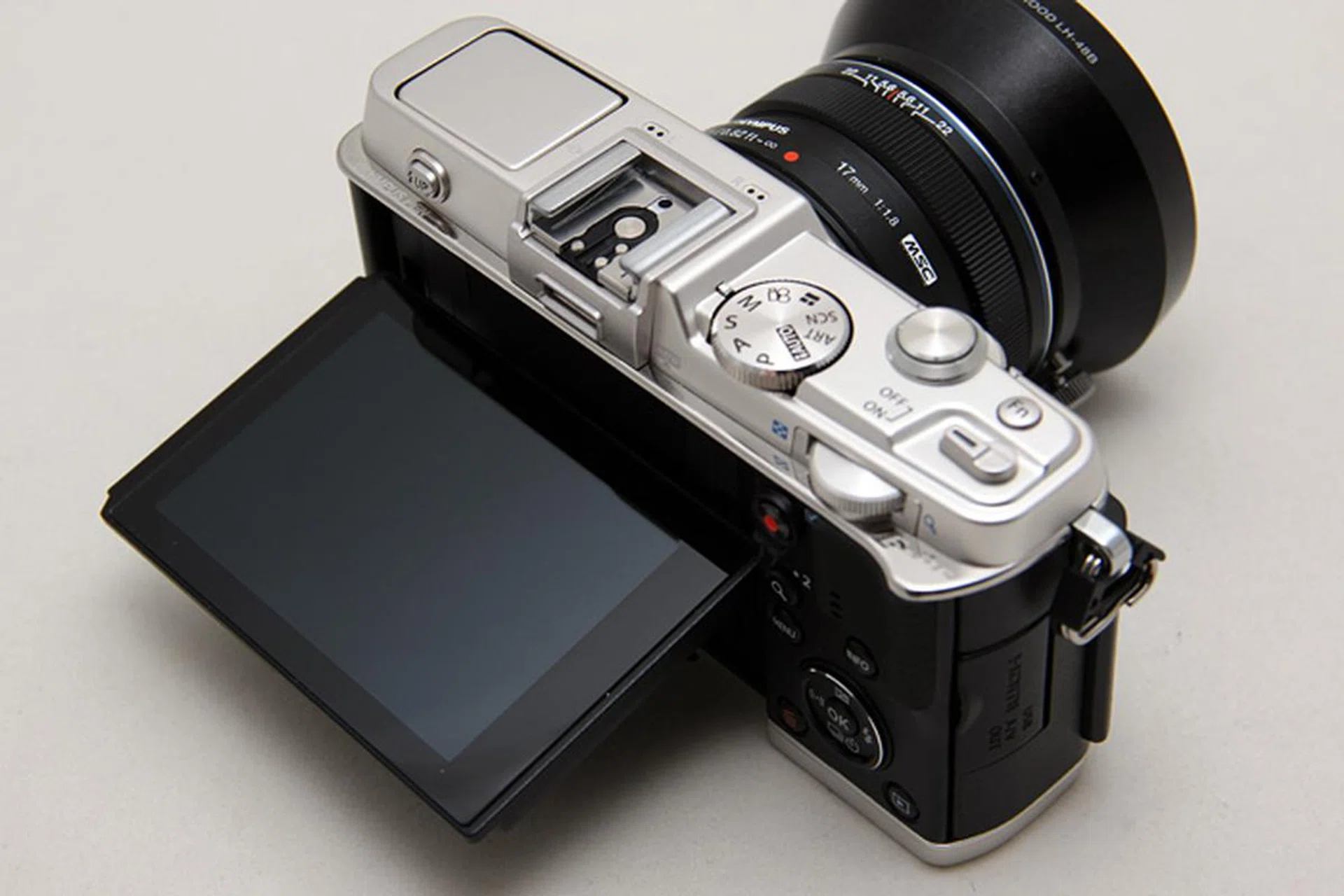 The 3-inch tilting touch-screen is higher resolution than the E-M5 and previews look extra vivid.