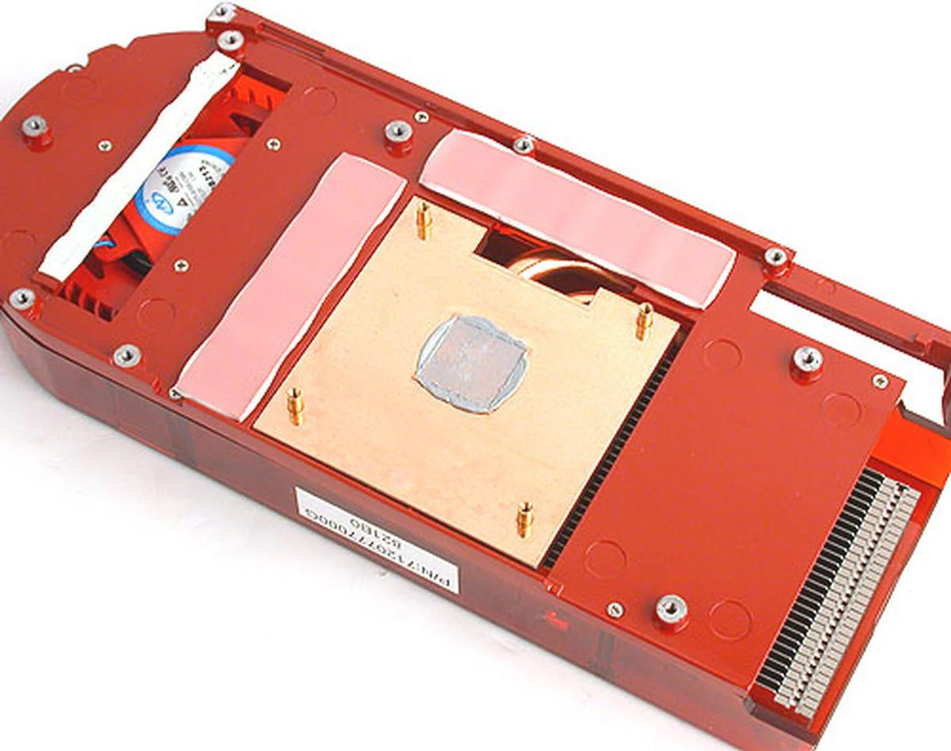 Removing the cooler from the card, you can see that it has two heat pipes, connecting the aluminum radiator to the copper base. A 80mm fan sucks cool air from outside and forces that over the heatsink. 