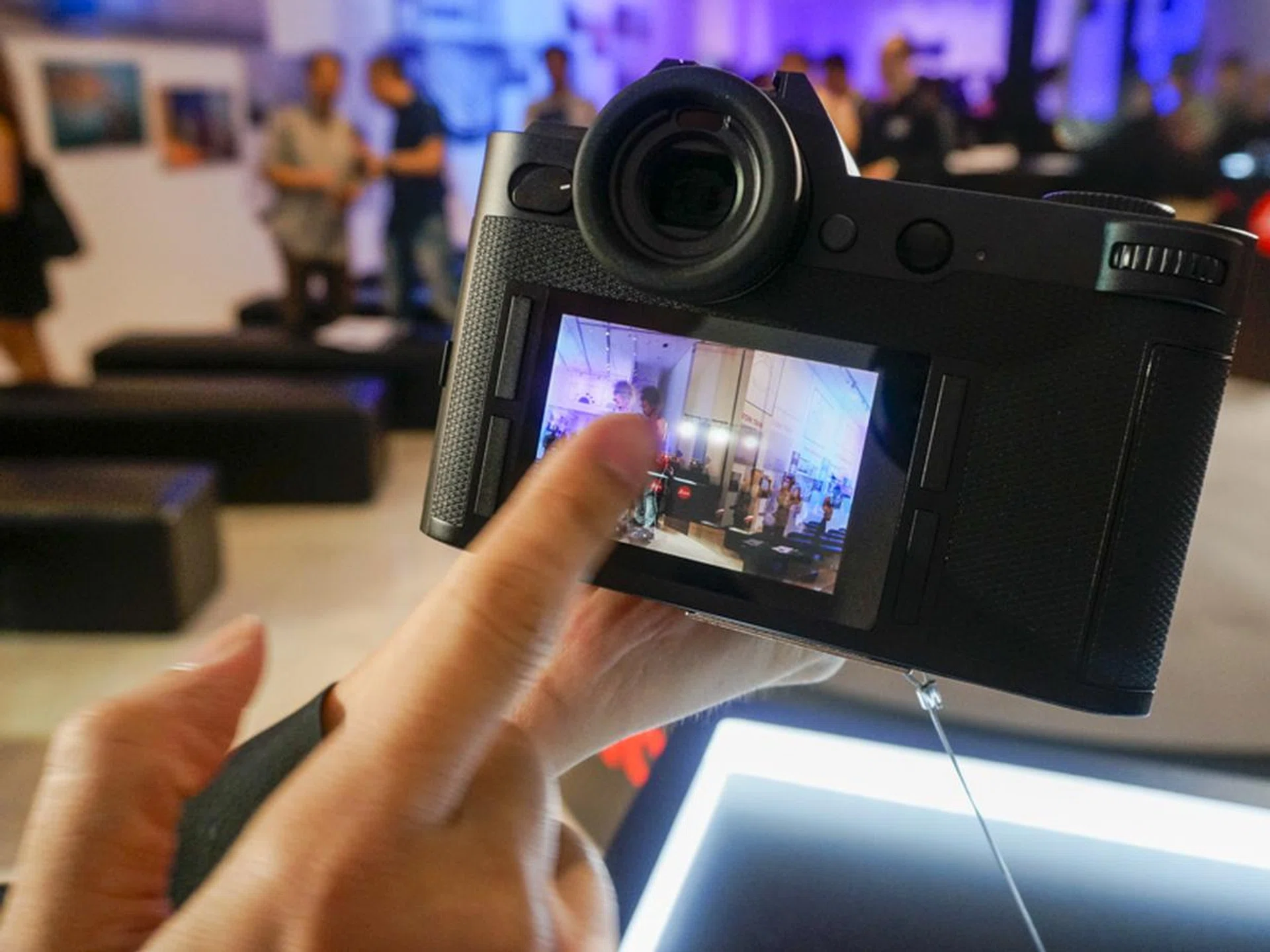 Swipe the screen to go through images, just like you would on a smartphone.