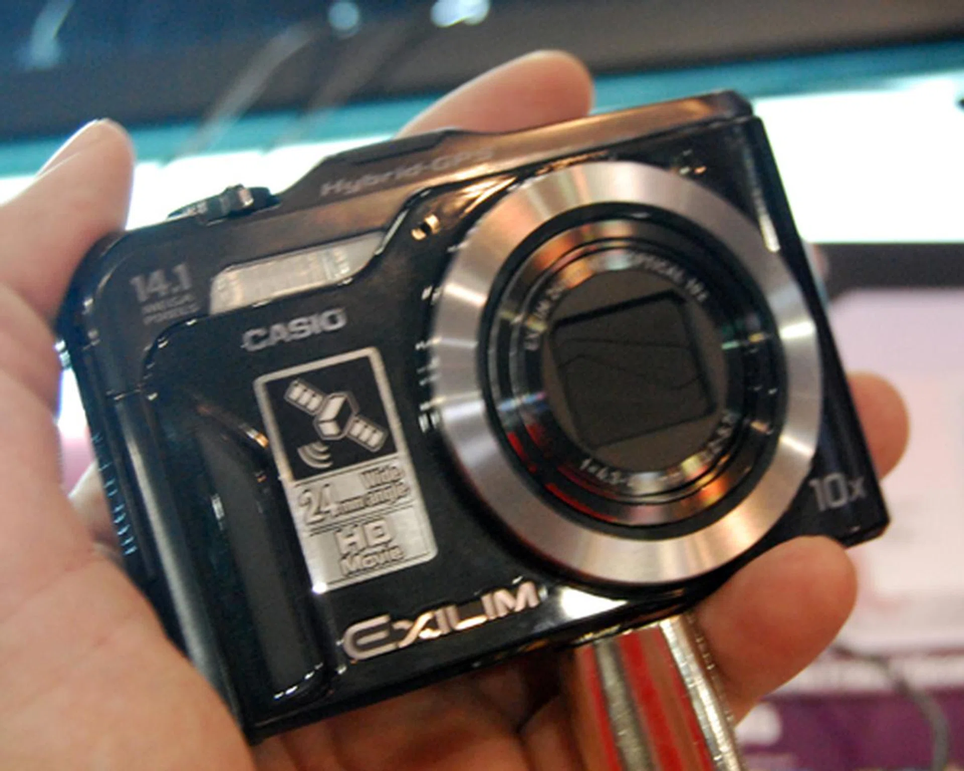 For the prosumer crowd, the Casio H-20G's 14.1-megapixel sensor and a 15x optical zoom will be a good fit for those hard to reach images. Bundled with a hybrid-GPS system to perform geo-tagging, the H-20G, priced at $599, is the perfect companion for the globe-trotter.