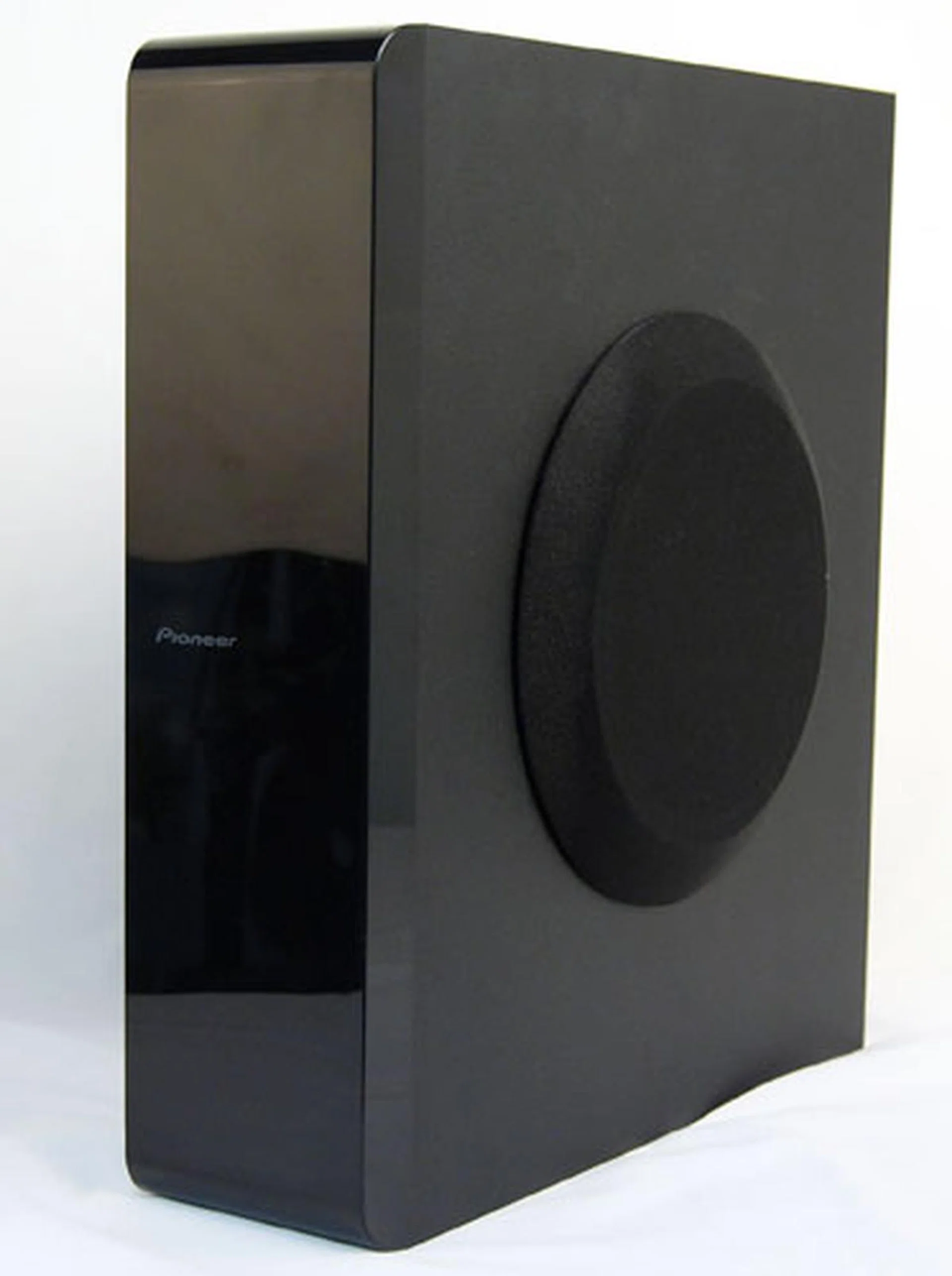 While the sub-woofer might be slim, it severely lacks impact which made listening to certain tracks and watching movies disappointing.