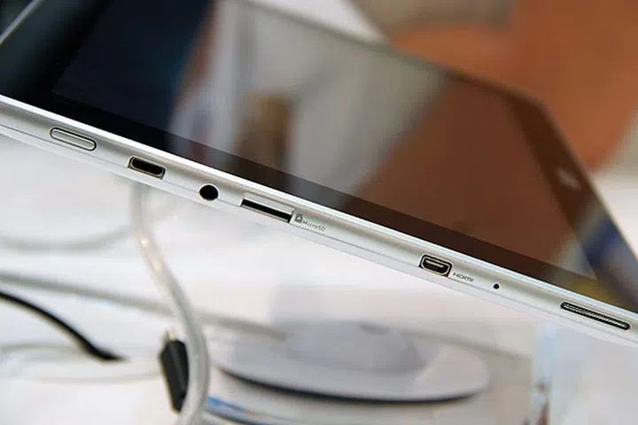 The Iconia A3 has a micro-USB port, microSD card slot, and Type D micro-HDMI port, among others. It also has Bluetooth 4.0, Wi-Fi, and GPS.