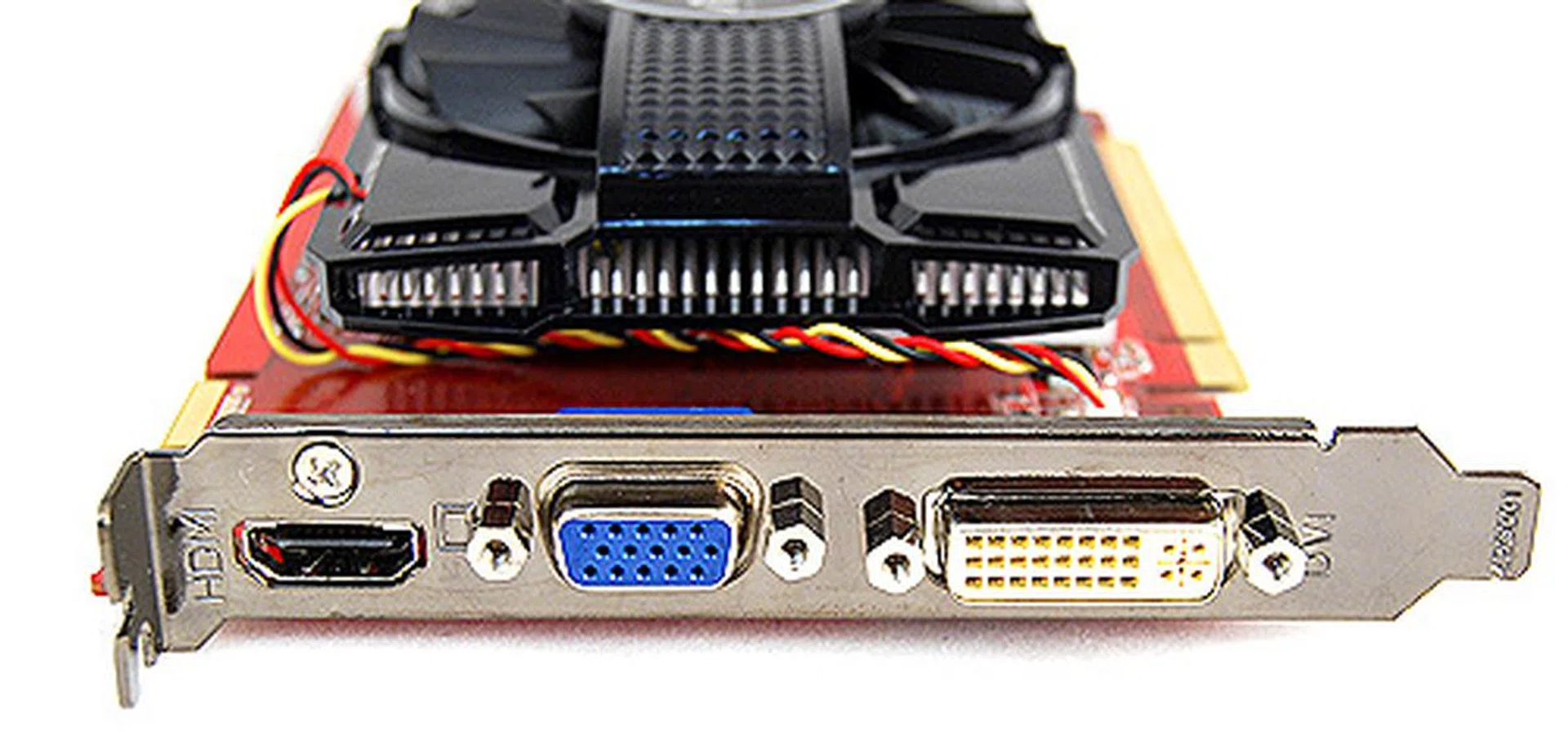 Where video output is concerned, the ASUS EAH5670 supports EyeFinity, which means the card can drive up to three monitor simultaneously via its HDMI, VGA and DVI ports. 