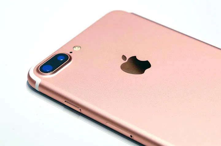 This is the Rose Gold version of the iPhone 7 Plus that we handled at Apple's launch event at San Francisco.