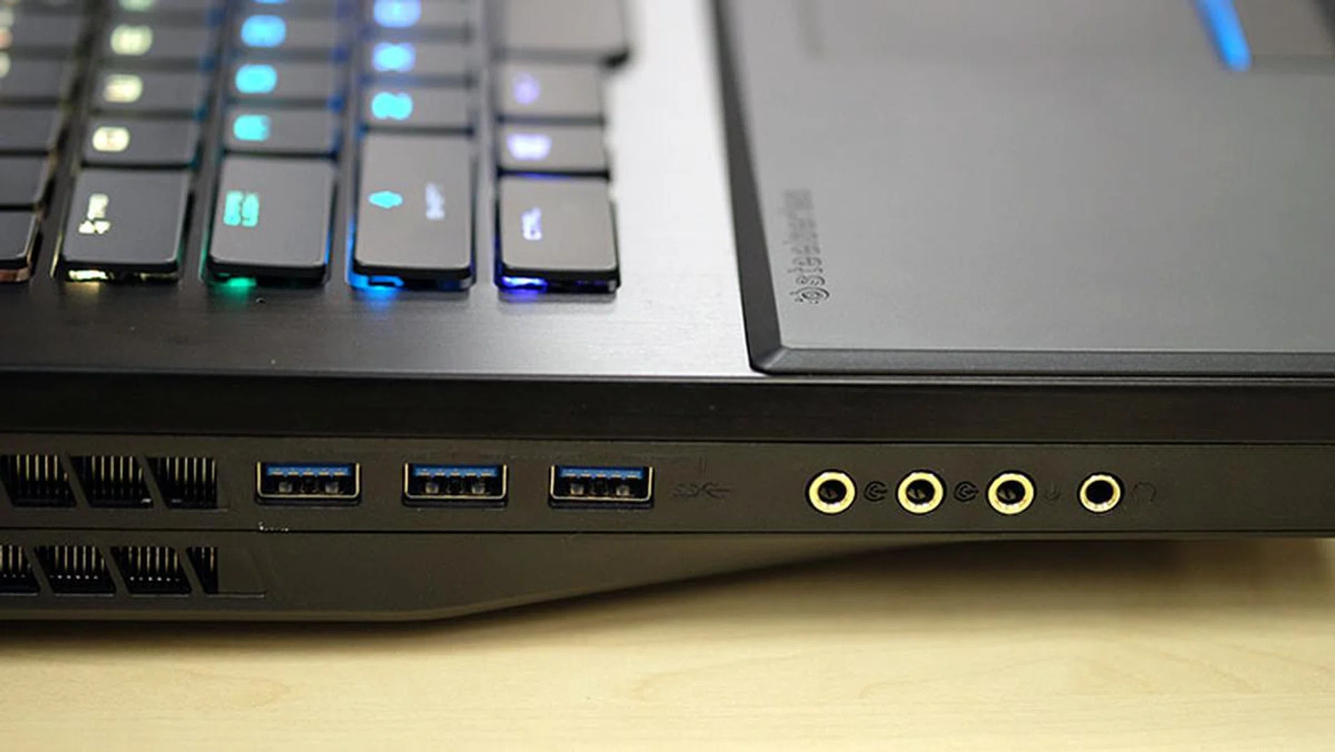 MSI GT75VR 7RF Titan Pro