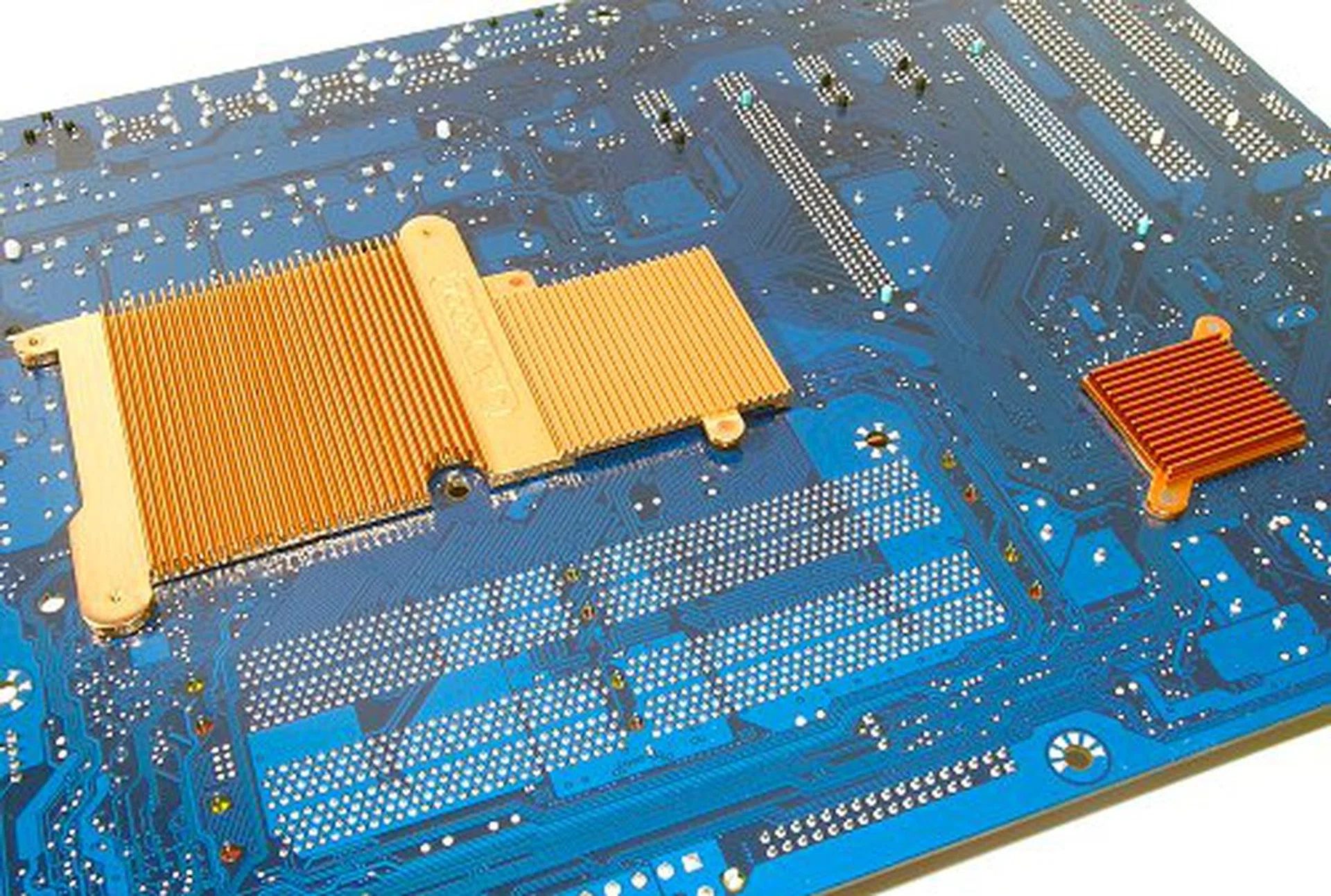 Gigabyte Crazy Cool back heatsinks cover the CPU socket and both chipsets.