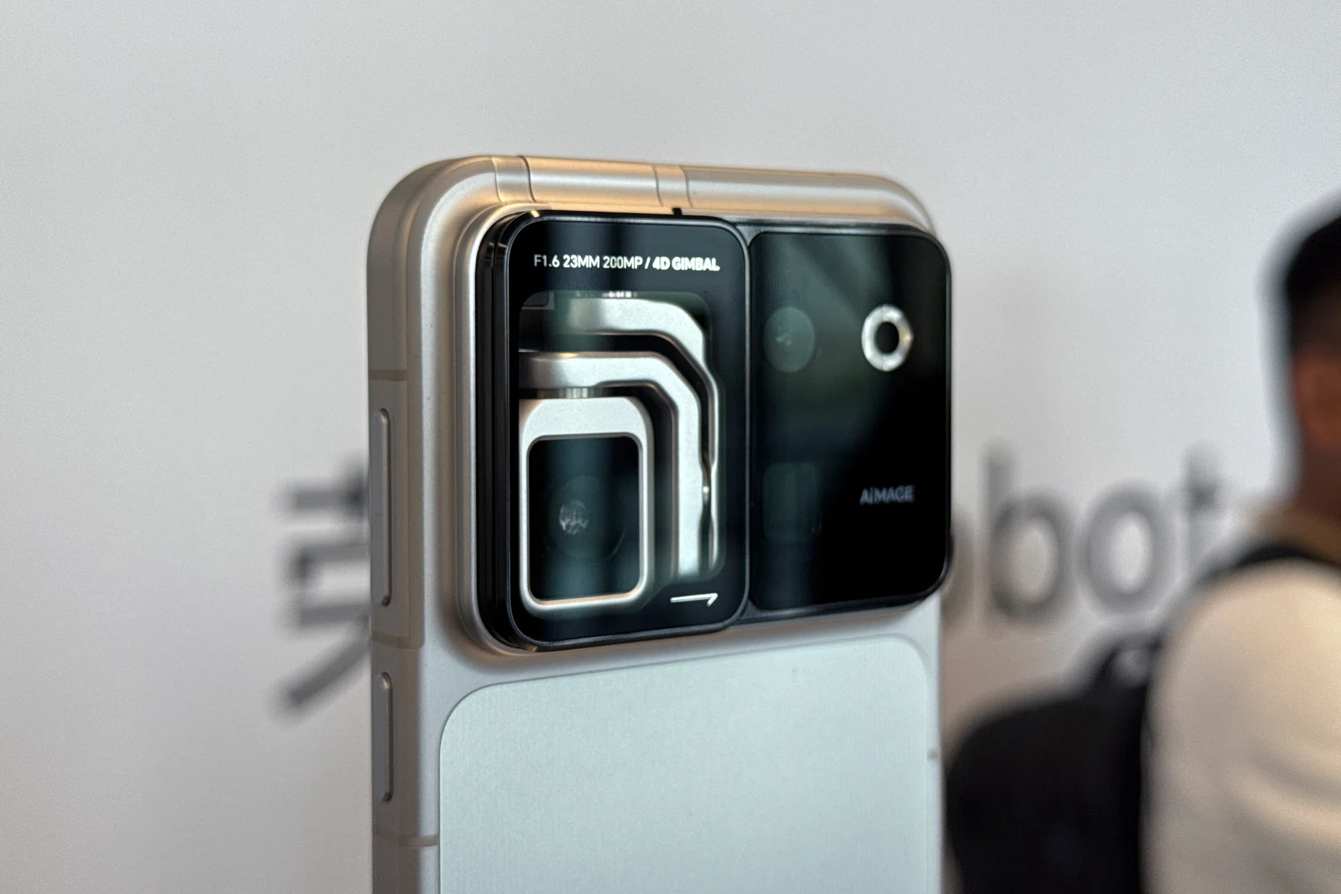 Honor Robot Phone gimbal camera preview