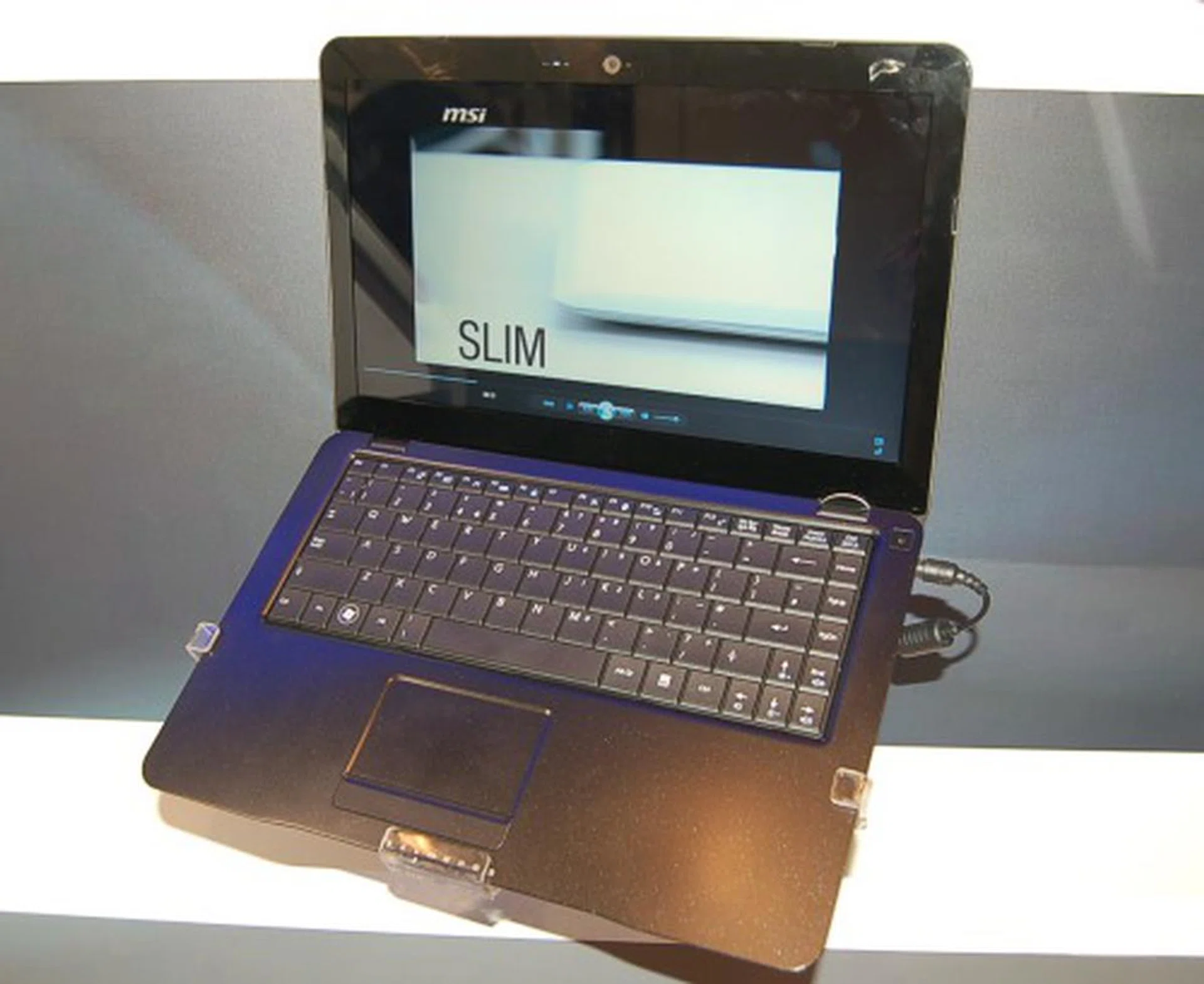  The other two models, the X340 and X340 Pro would be using Intel's new Consumer ULV processors (Core 2 Solo architecture), the SU2700 (1.3GHz) and SU3500 (1.4GHz) respectively along with an Intel GS40 and GS45 chipsets respectively. MSI has made known that WiMAX is a possibility on them with these options made available when the respective target markets are ready with the infrastructure.  