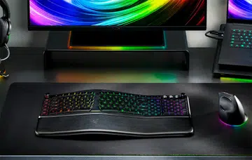 This is Razer’s first attempt at a split ergo board. 