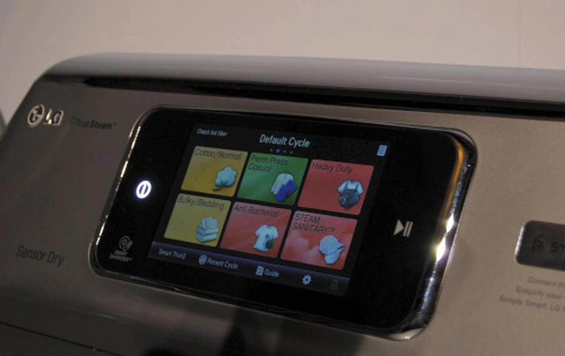 A quick peek at the LG smart washing machine's interface.