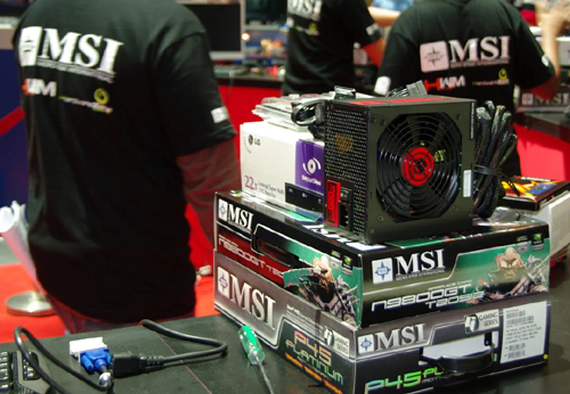  Given the exact same components with absolutely no differences in its performance, this will be test of the contestants overclocking ability instead of the system's innate performance.  