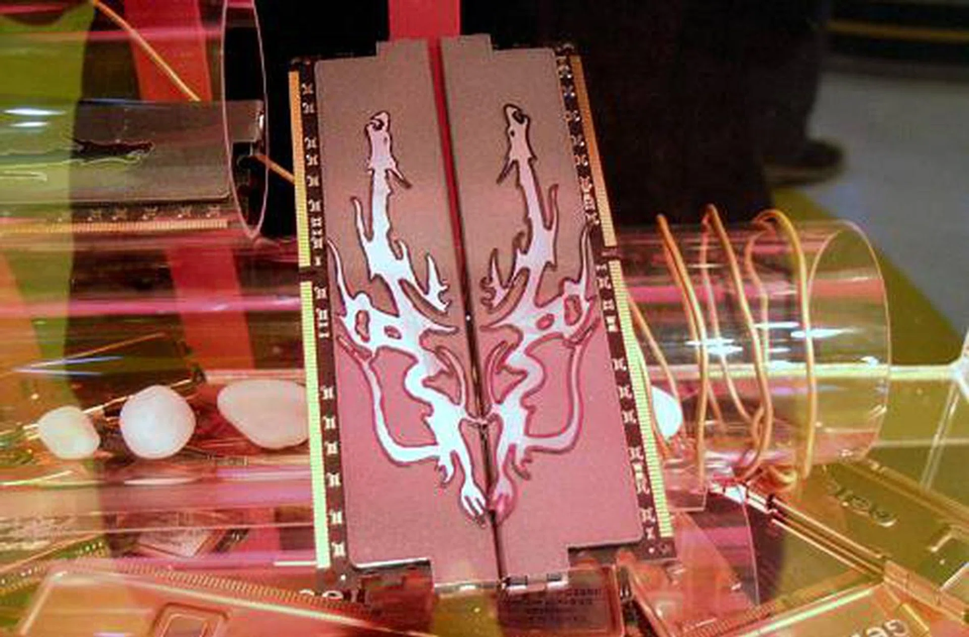 The Black Dragon memory series is the DDR2 variation of Geil's Golden Dragon DDR memory, which is their highest end, lowest latency modules. Black Dragon memory comes only in 2GB sizes from DDR2-667 onwards.