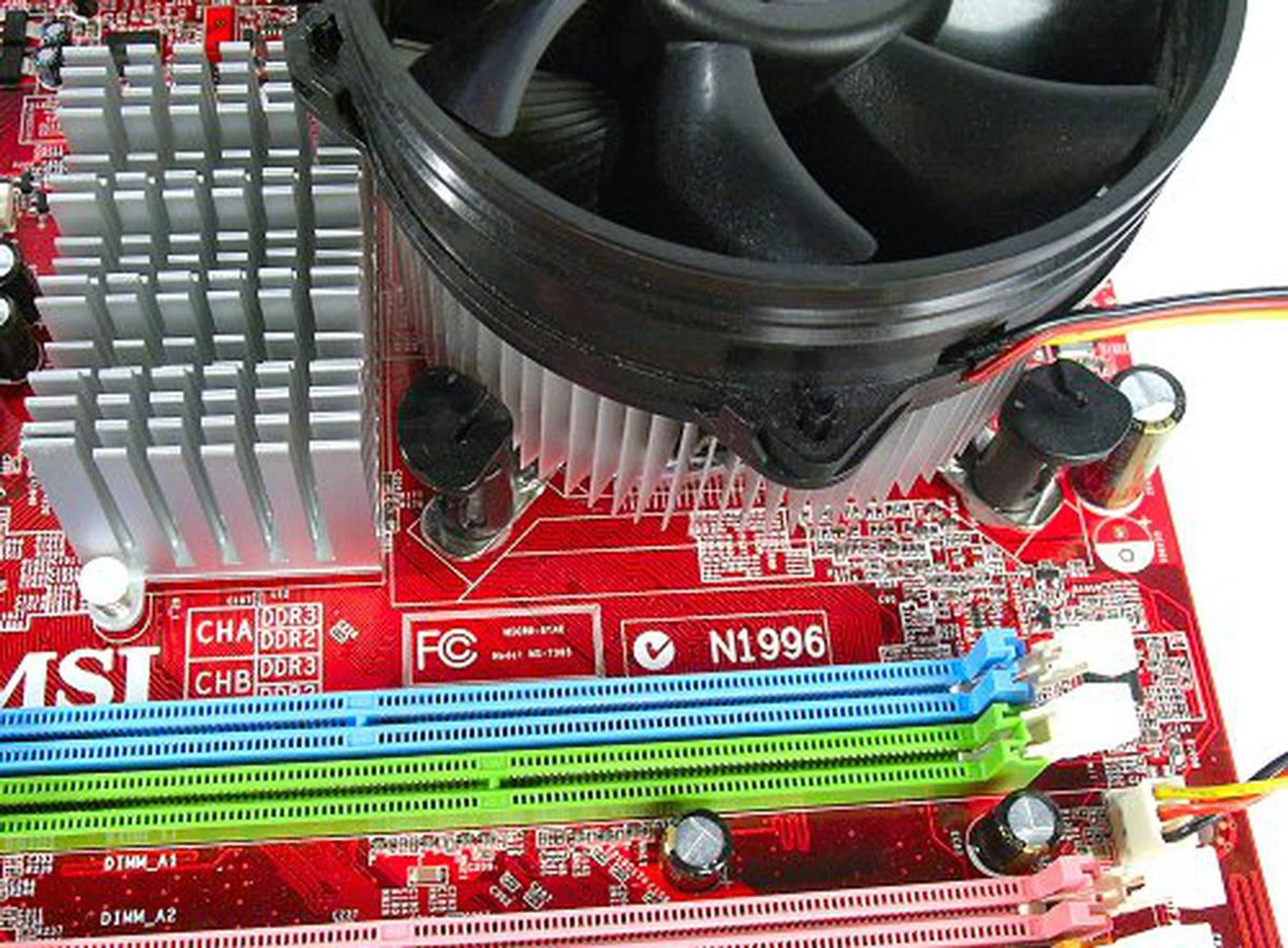 Cooler mounting and unmounting can be a tight affair.