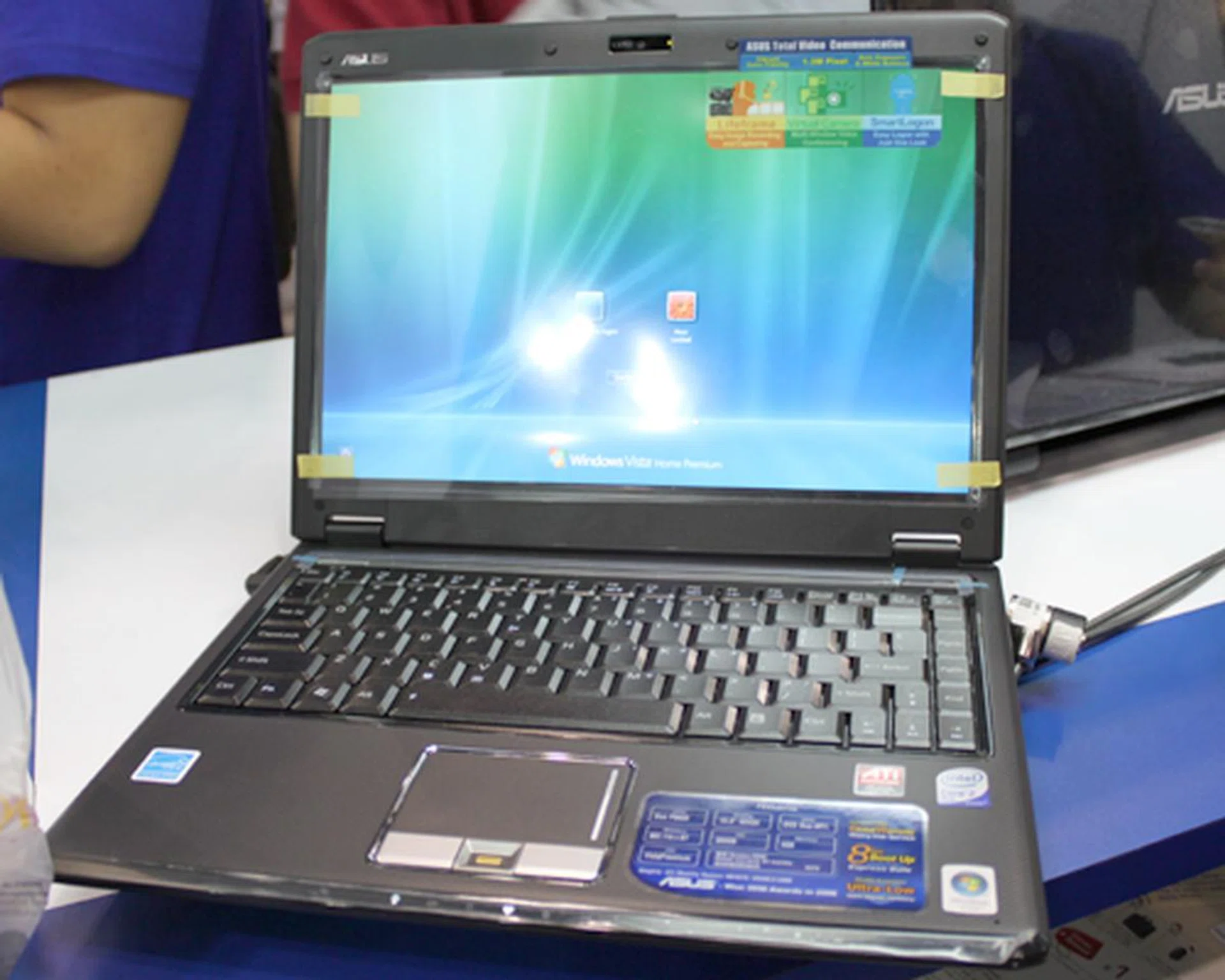 The ASUS F6Ve is also up for grab at a price of $1798. What you get is a 13.3-inch notebook running on the Intel Centrino 2 Core 2 Duo P8600 processor, 4GB of DDR2 RAM (after upgrade) and a 320GB SATA HDD.