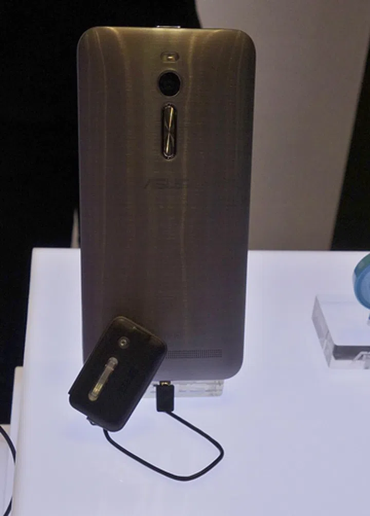 The ASUS ZenFlash boasts of 100X LED brightness and it connects to the device via USB OTG.