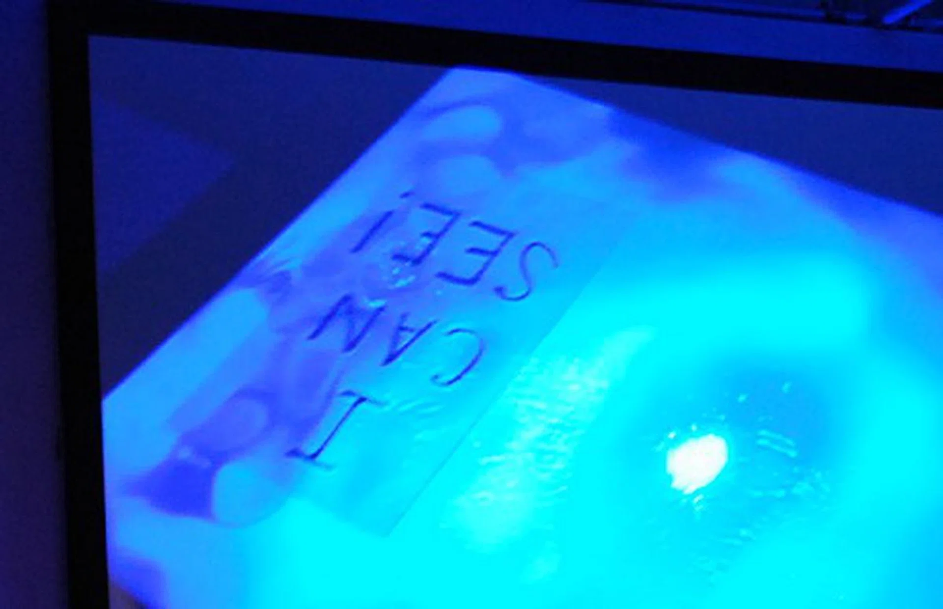 and giving it a tougher challenge by placing a written note on the screen.