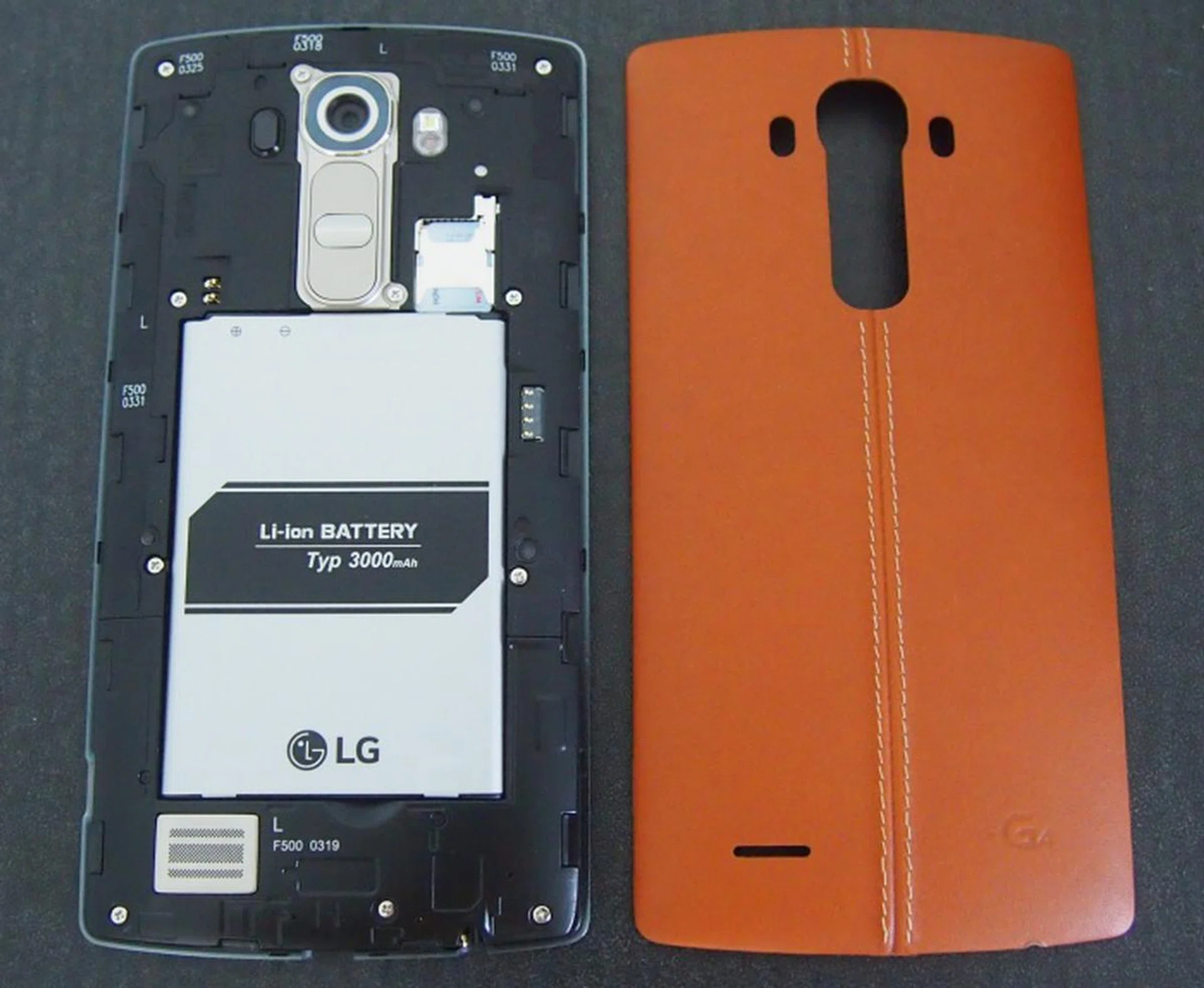 Of the three Android flagship smartphones featured in this article, the LG G4 is the only one which comes with a removable back cover and battery. It is also the only one still using the micro-SIM standard.