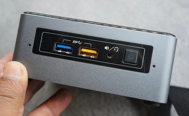 Besides a darker aluminum case that makes it more contemporary, there's now a multi-color LED ring that lets you personalize your NUC with the look you want.