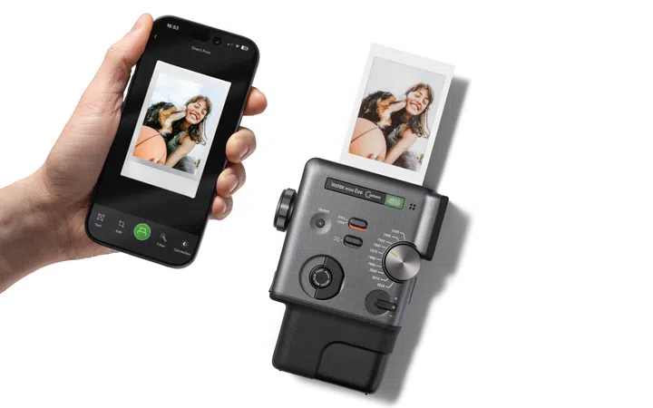 Fujifilm’s Instax Mini Evo Cinema blends Y2K and TikTok eras into one ...