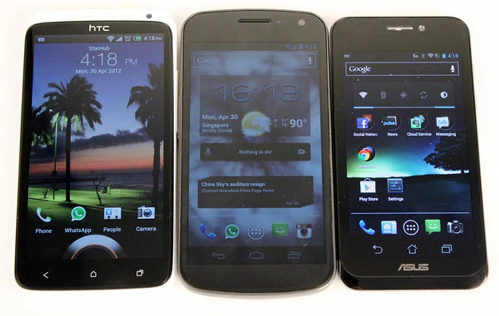 ASUS did a great job with the design of the PadFone (right) as it competes favorably with the HTC One X (left) and Samsung Galaxy Nexus (center). However, some may argue of its iPhone-like appearance which isn't a bad thing.