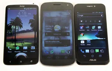 ASUS did a great job with the design of the PadFone (right) as it competes favorably with the HTC One X (left) and Samsung Galaxy Nexus (center). However, some may argue of its iPhone-like appearance which isn't a bad thing.