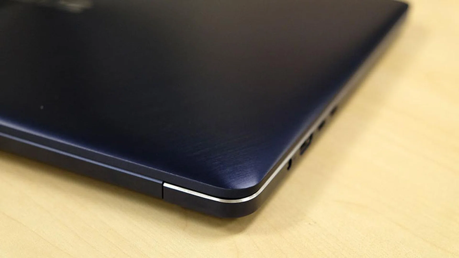 ASUS ZenBook Pro UX550