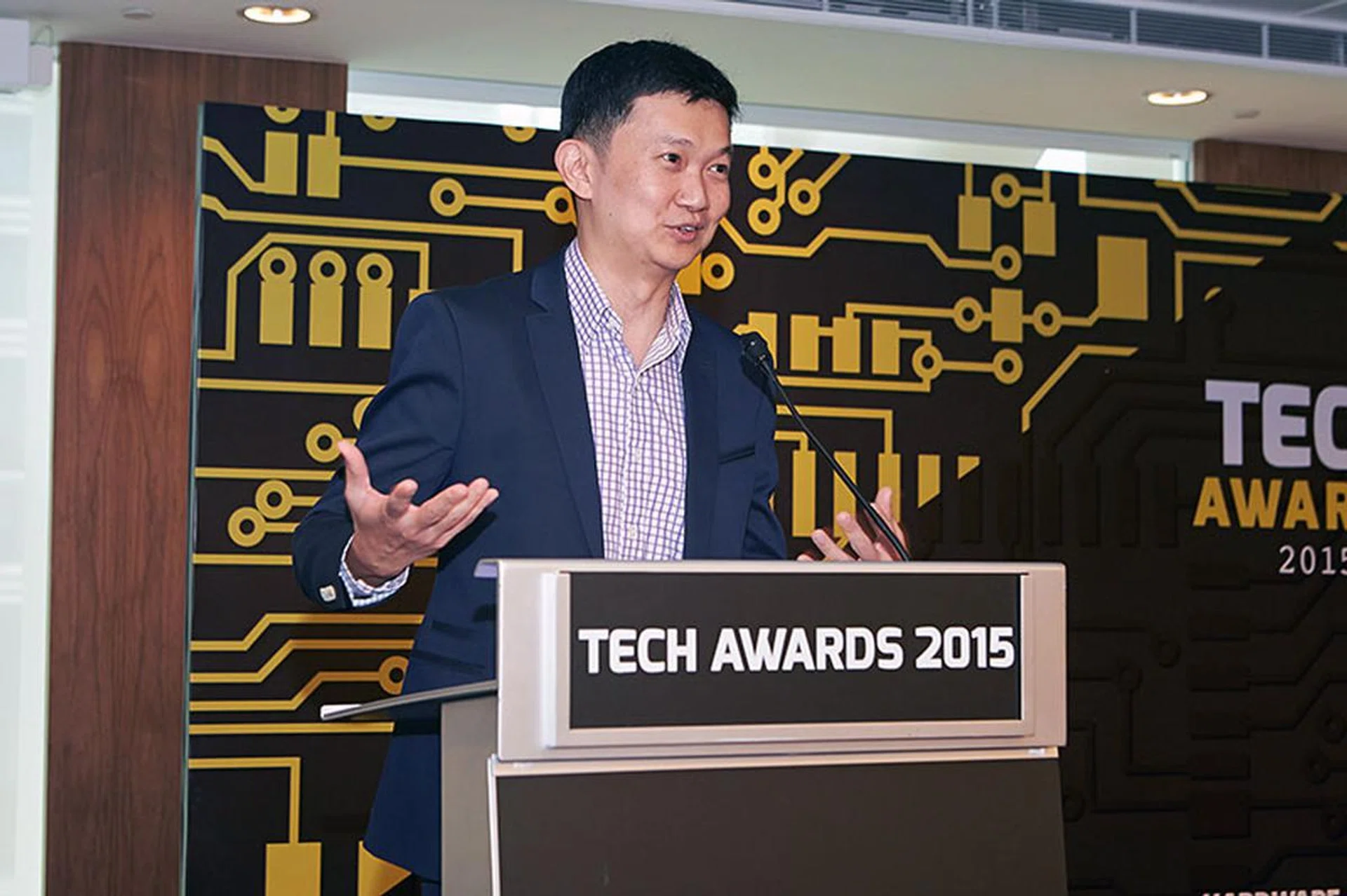 Here's our Group Editor, Dr. Jimmy Tang, addressing the guests and recapping some of HWM and HardwareZone.com's milestones in the past year.