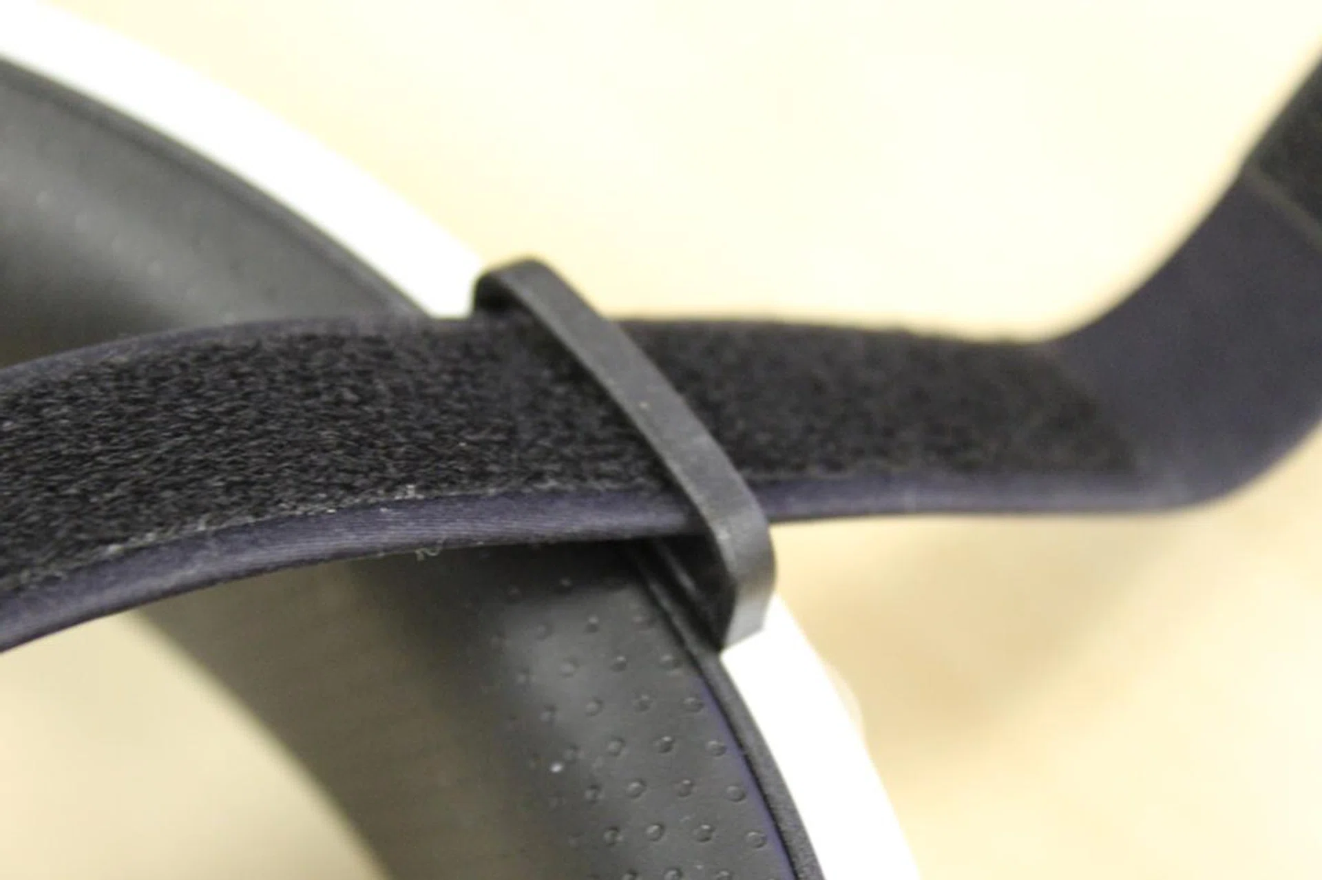 The straps are well made and won't break after a few uses.