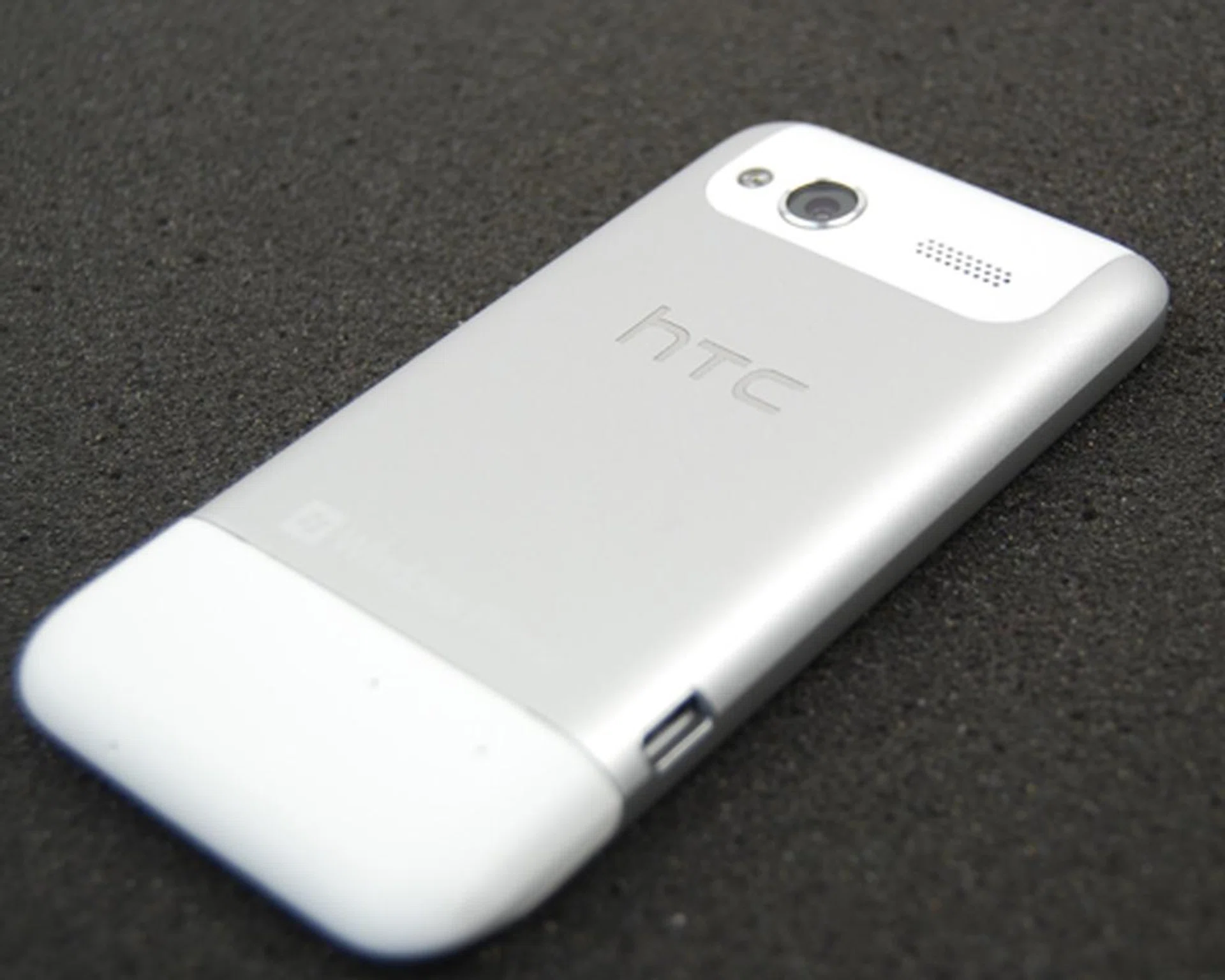 The Radar's attractive metallic chassis and its unibody design are both pleasing on the eyes and the hands.