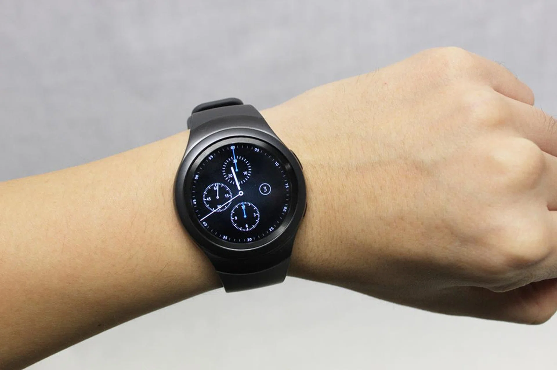 The standard Gear S2 has sleek and modern styling.