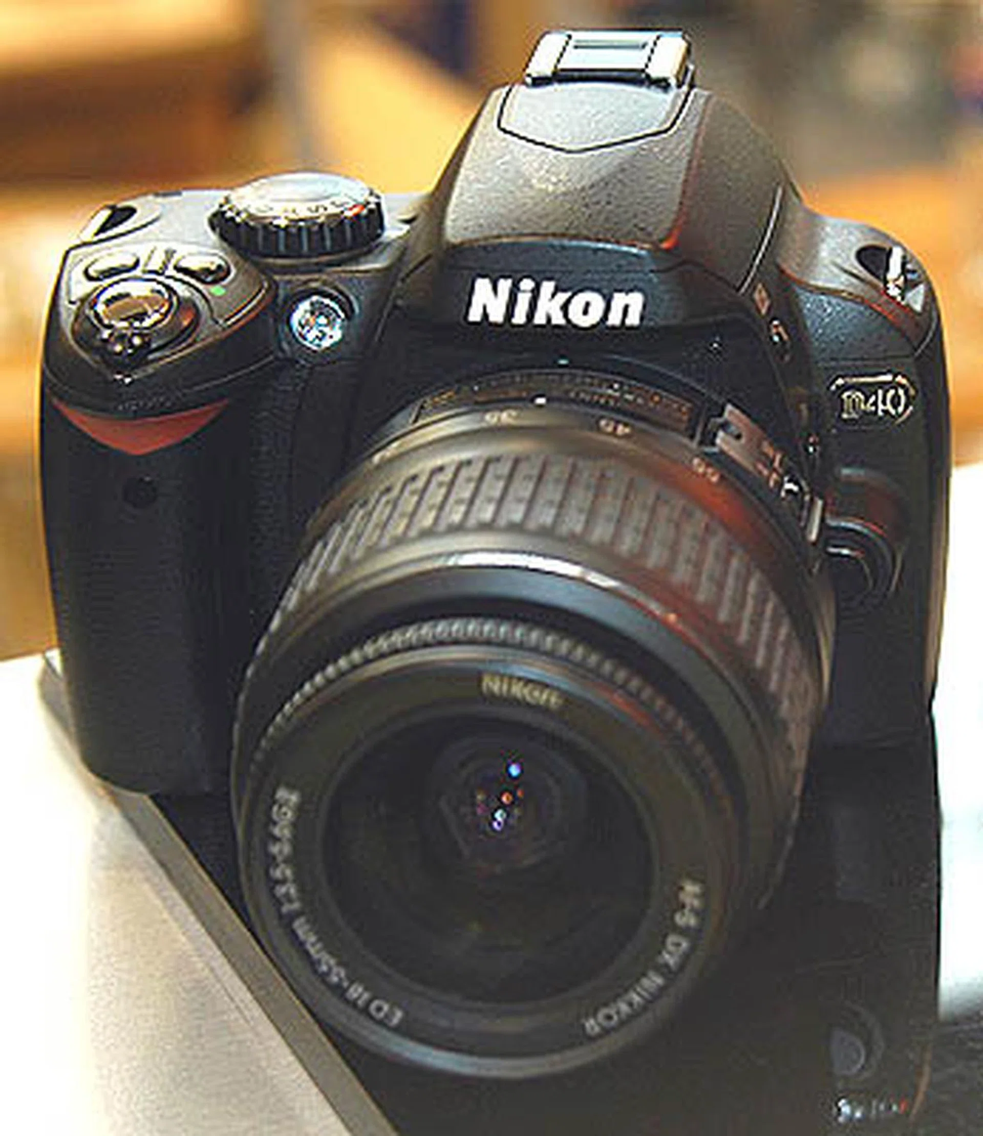 Nikon's entry-level D40 DSLR system is still one of the more affordable cameras for the budding photographer. Its 6.1-Megapixel sensor may not be up to par with the big boys, but at S$1188 for a full DSLR kit, it is hard to beat. Like most offers at the Show, expect to get a host of freebies along with your purchase as well.  