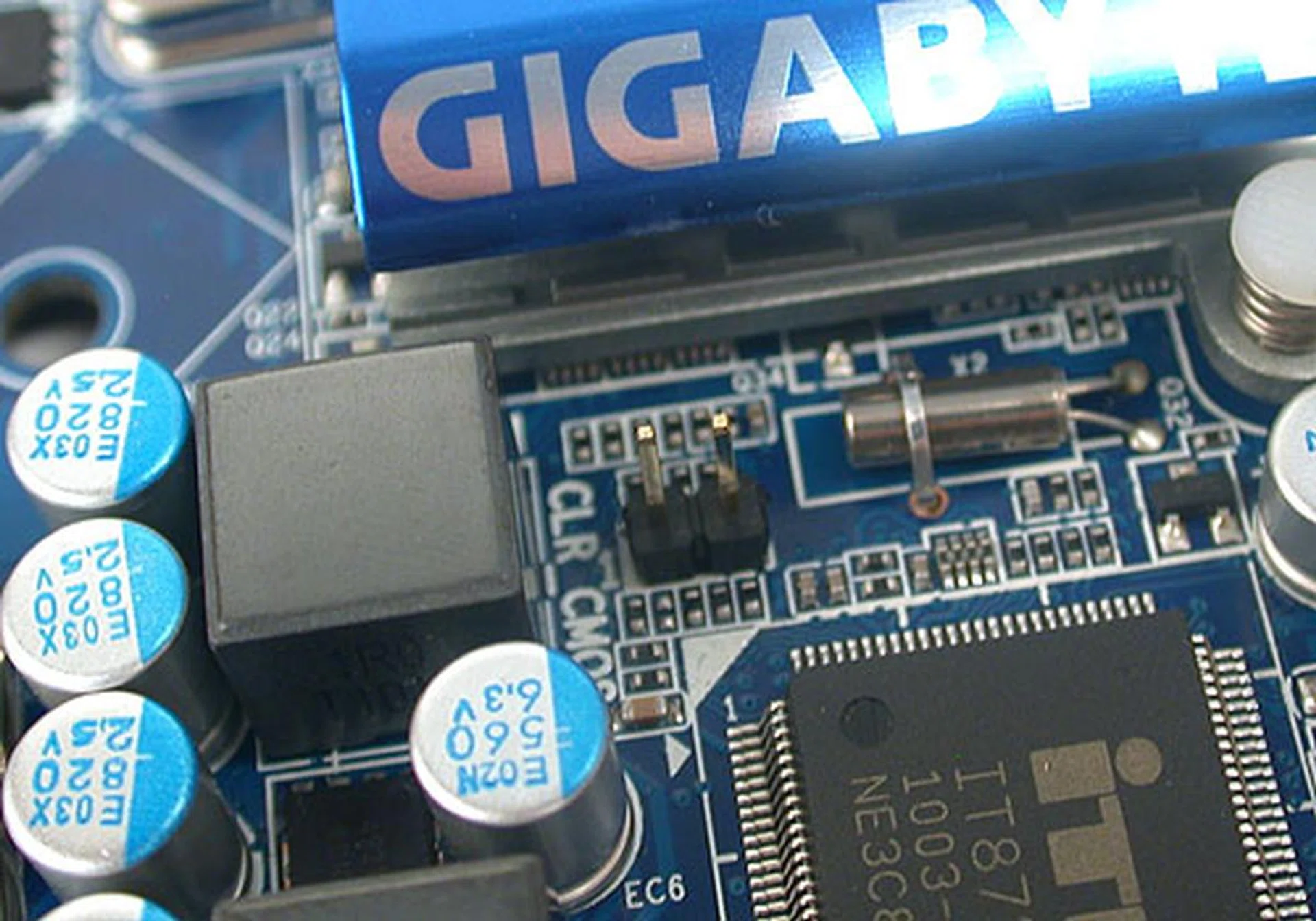 Shorting this two pins will clear the CMOS, so don't be poking around this board carelessly with your screwdriver.
