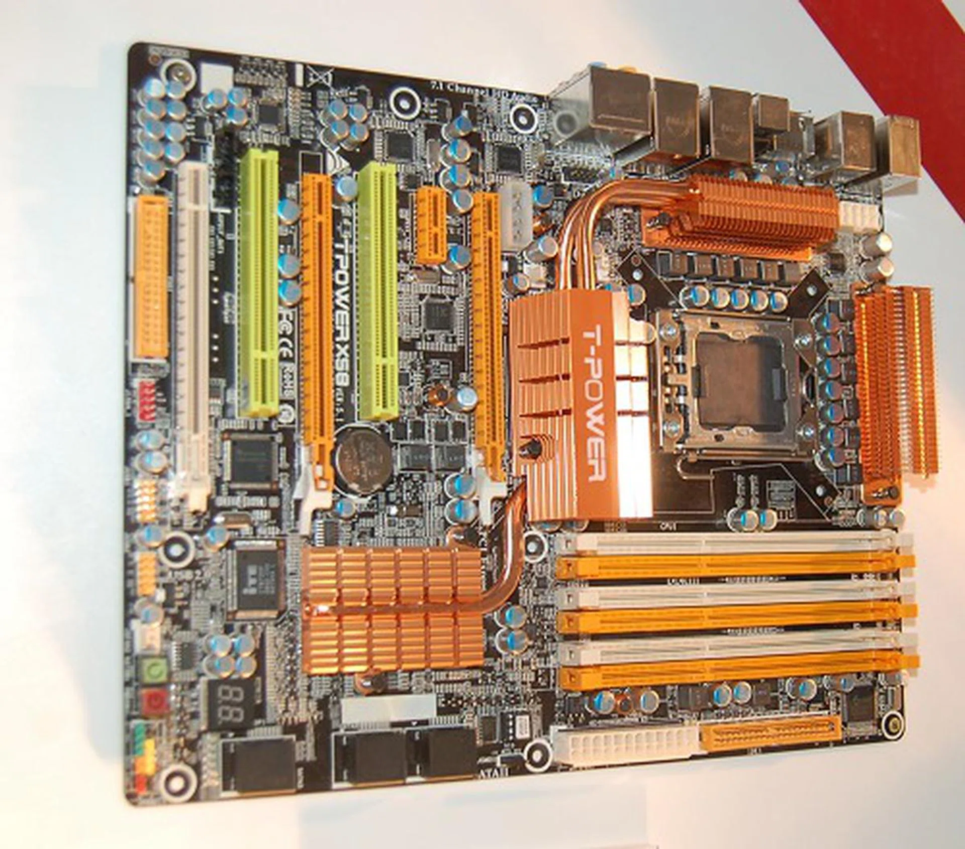  The Biostar Tpower X58 motherboard has a 12-phase power design, full SLI and CrossFire support, dual Gigabit LAN, dual FireWire 400 ports and all the other features of any good Intel X58 board.  