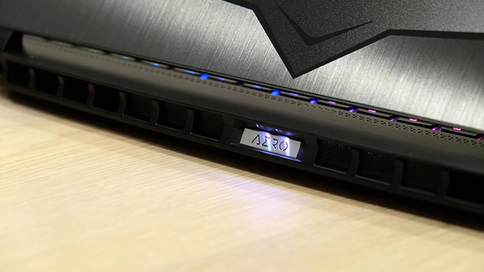 Gigabyte Aero 15 OLED XA