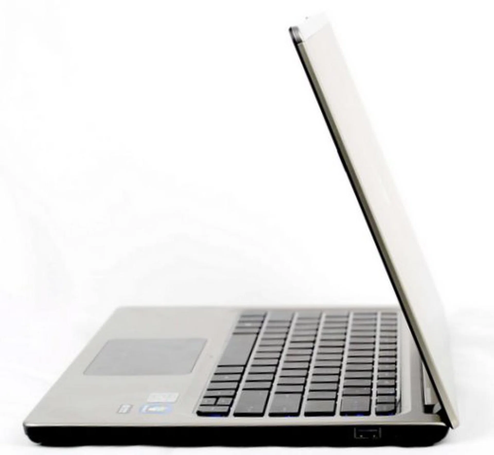 Don't fret if you can't find an optical drive, or a VGA port. We recognize that certain corporate environments need these features, but we suspect you'll get on just fine without them if you know how to manage information in modern workflows and cloud options. And with a very reasonable asking price, it makes it all the more palatable.