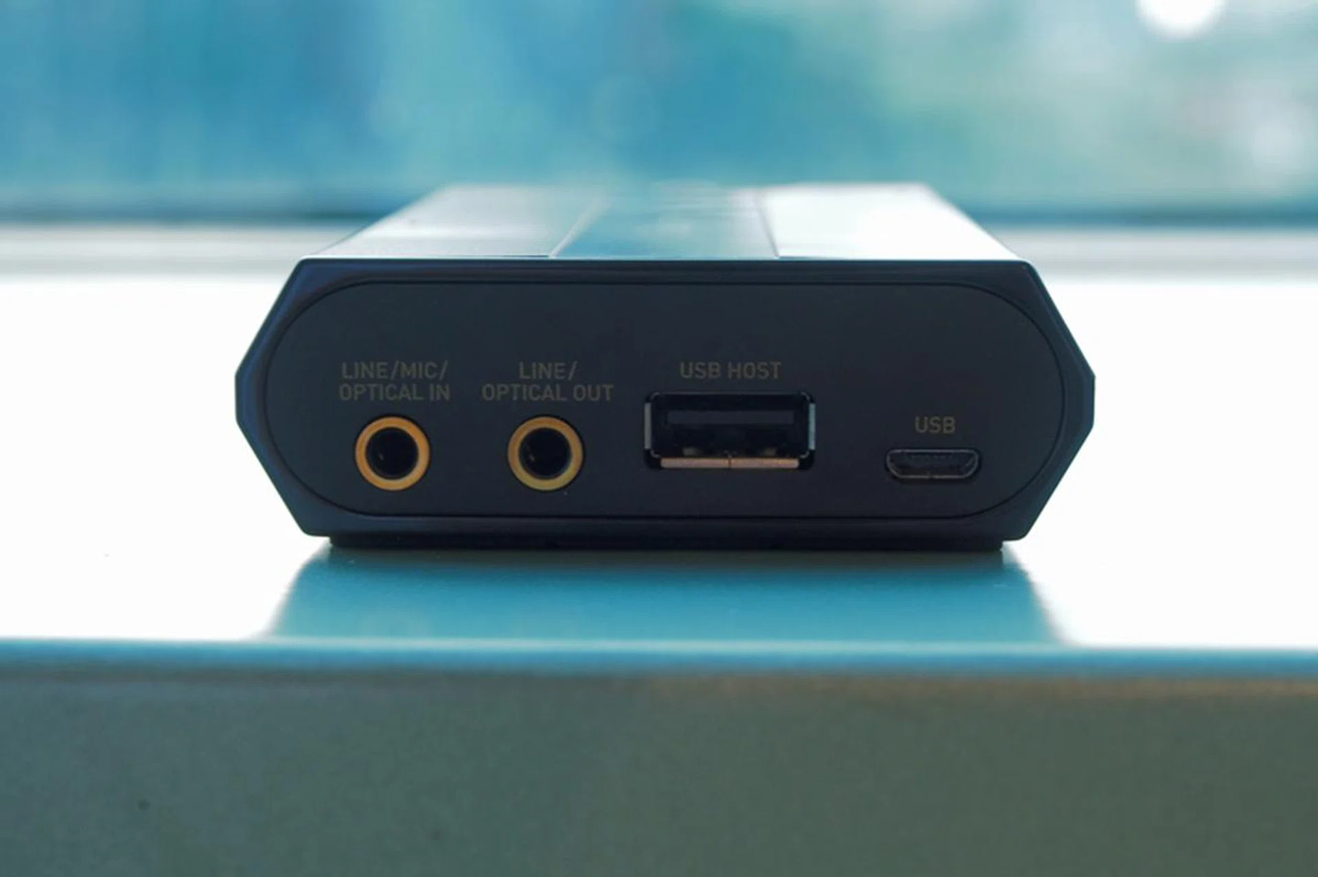 Used a precious USB port to connect the G5 to your setup? The external sound card is considerate enough to provide that one extra slot it uses on its body.
