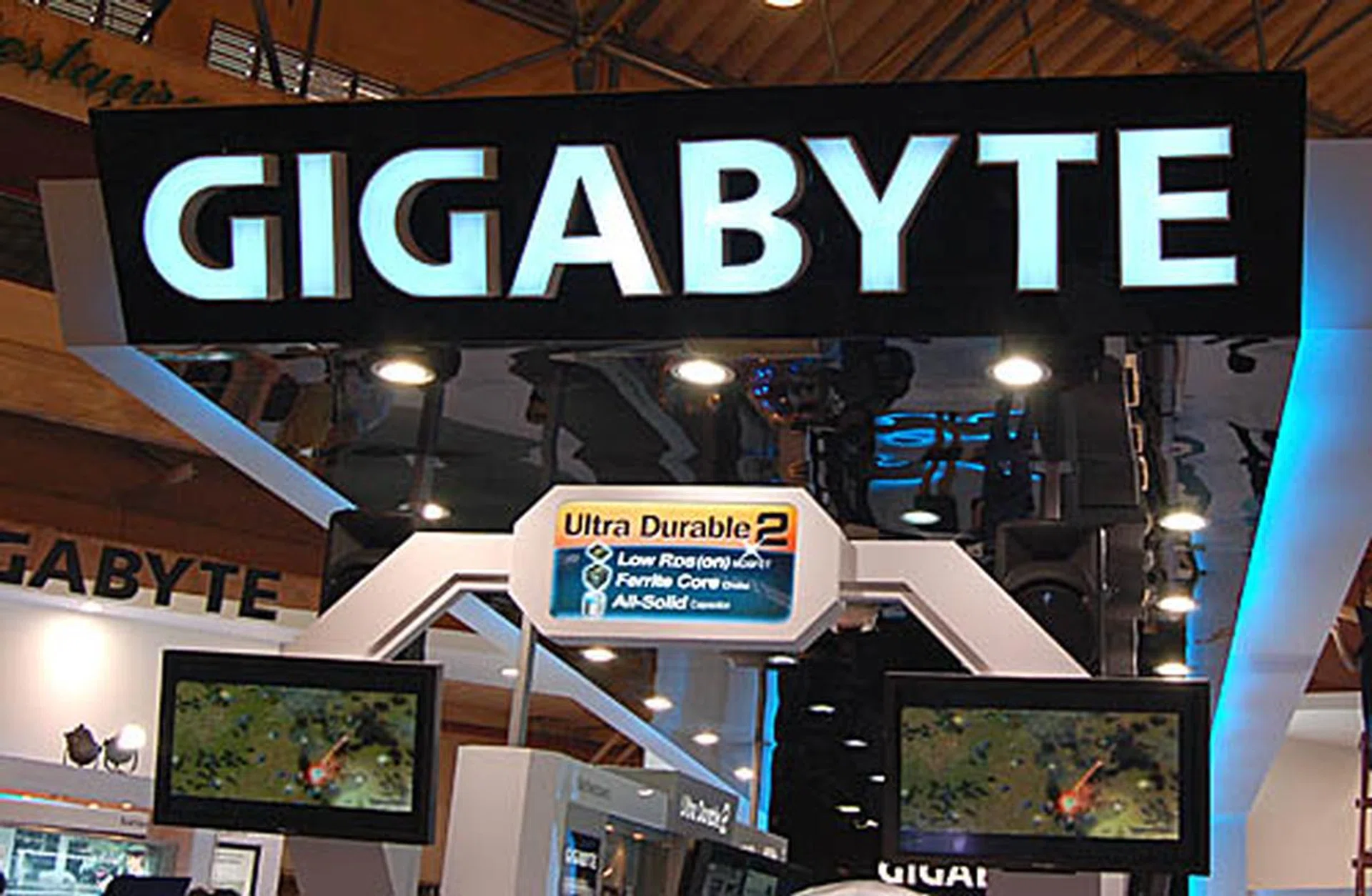  With demos of Supreme Commander to showcase the performance of its motherboards and graphics cards, the Gigabyte booth was one of the more lively booths in the hall.  
