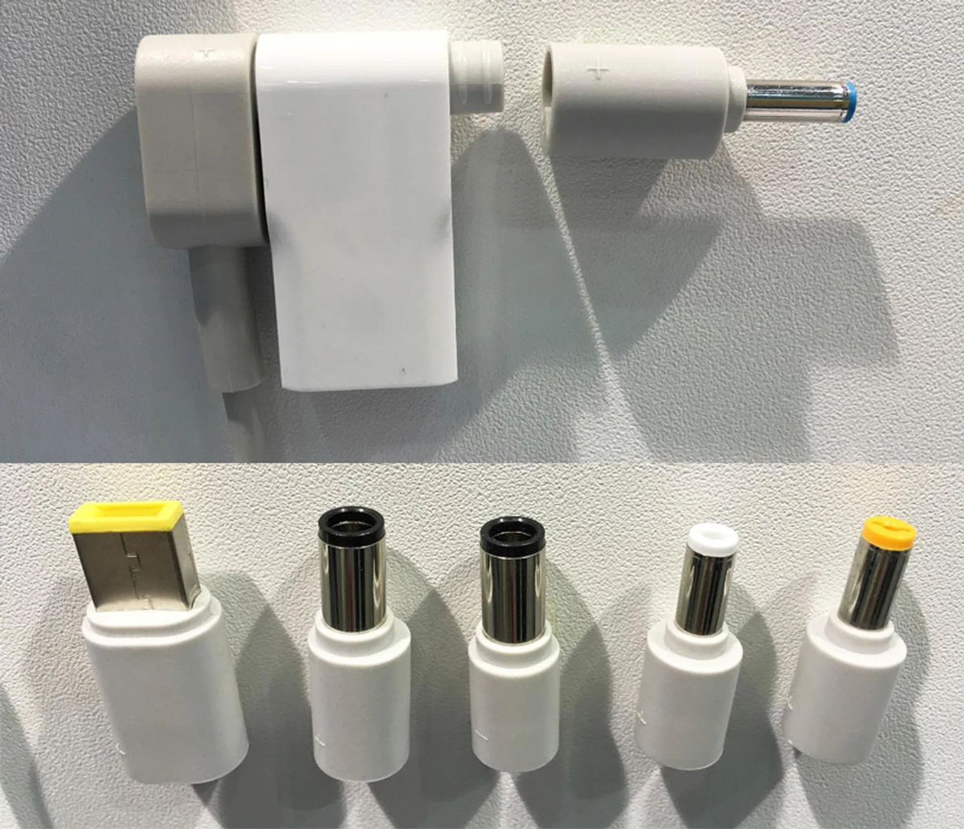 The Innergie PowerGear ICE 65 comes bundled with six tips for popular laptop models and a free tip program that covers tips used in current laptops and subsequent models. There's also an additional WizardTip connector that adds another USB port for charging other devices.