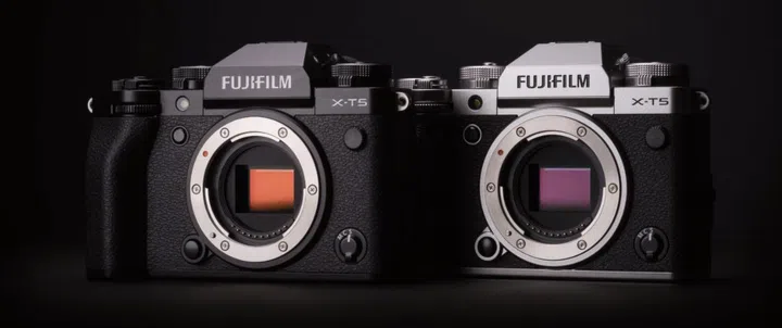 The X-T5 comes in black and silver. (Image source: Fujifilm)