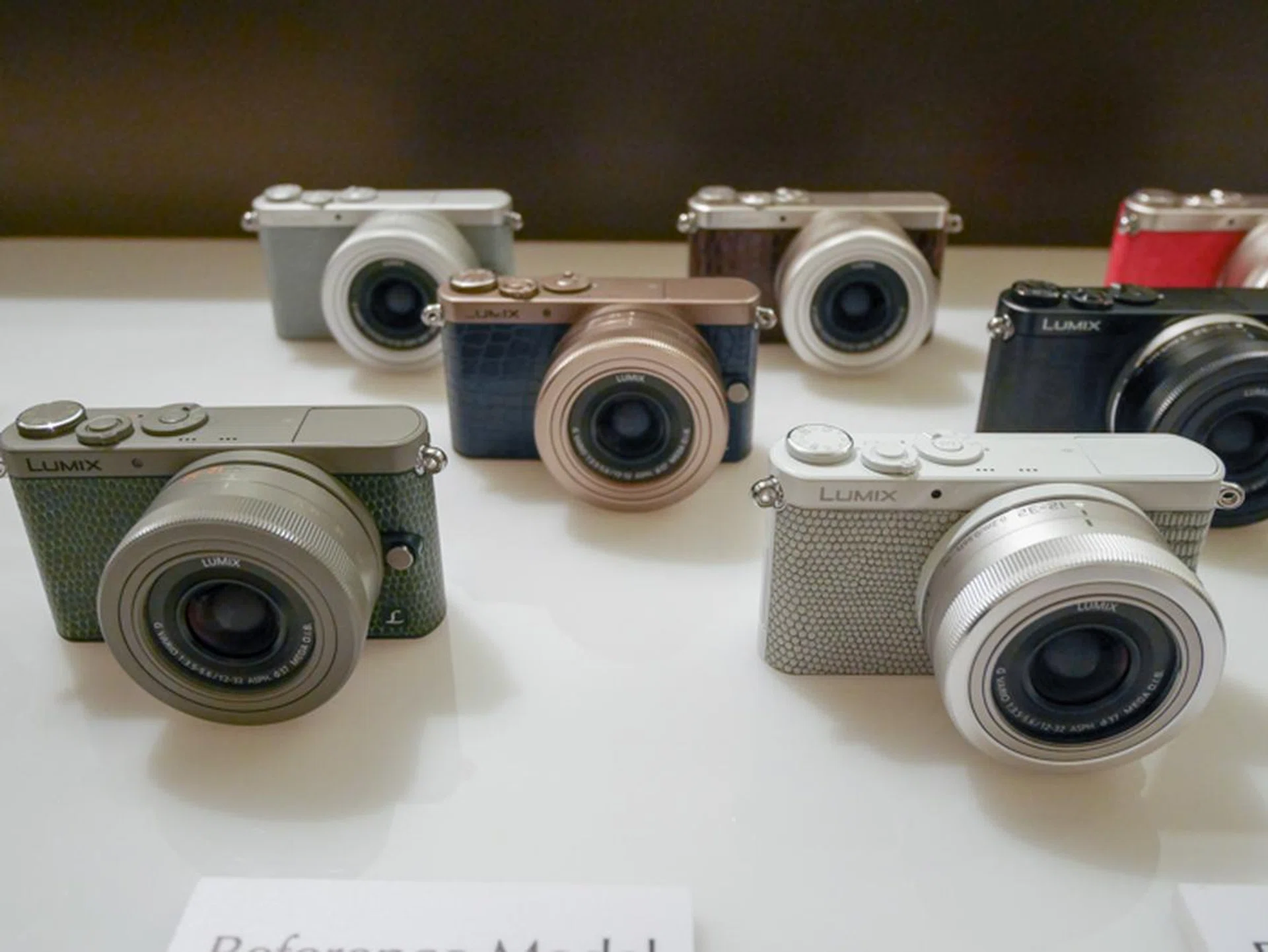 Panasonic showed some alternate designs for the GM1 with unique colors and textures. If one of them proves popular enough, it could make it into production. See any you like?