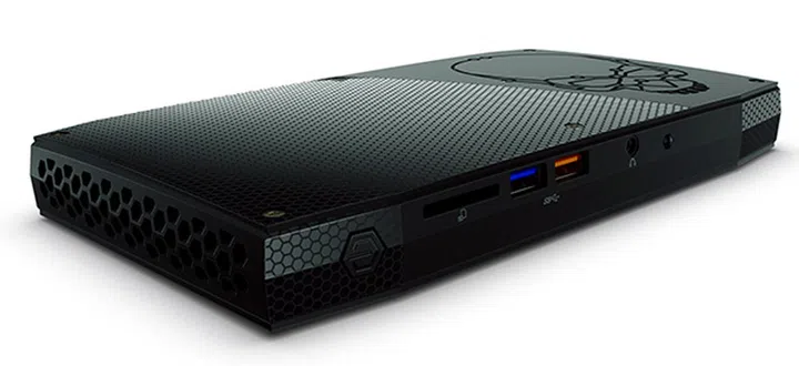Intel Skull Canyon NUC ports