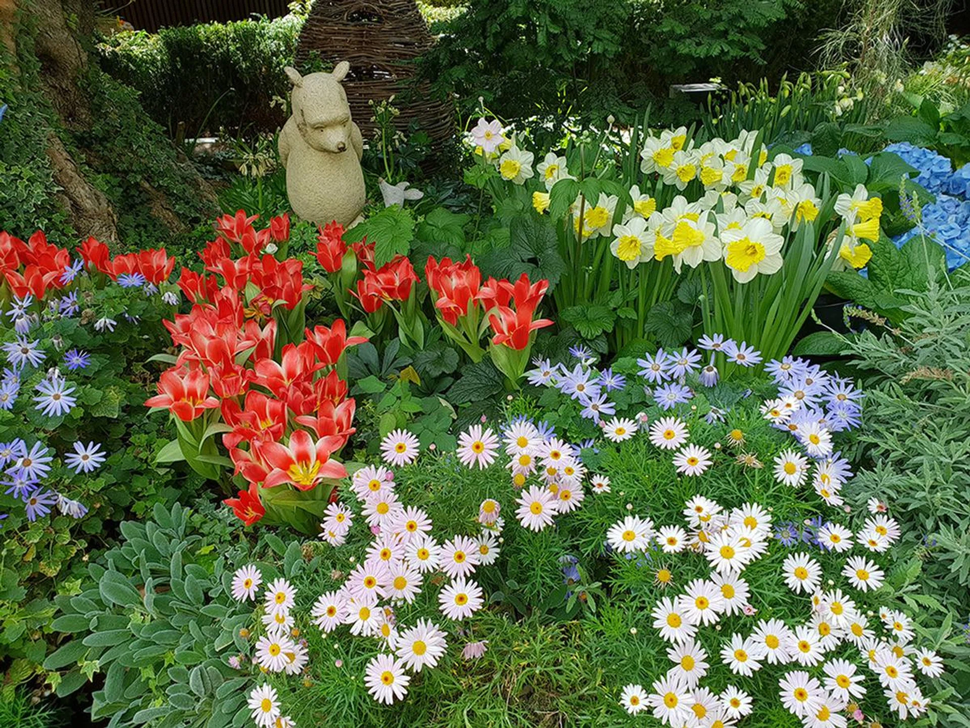 f/2.4 with wide-angle, 1/80 sec, ISO 50.