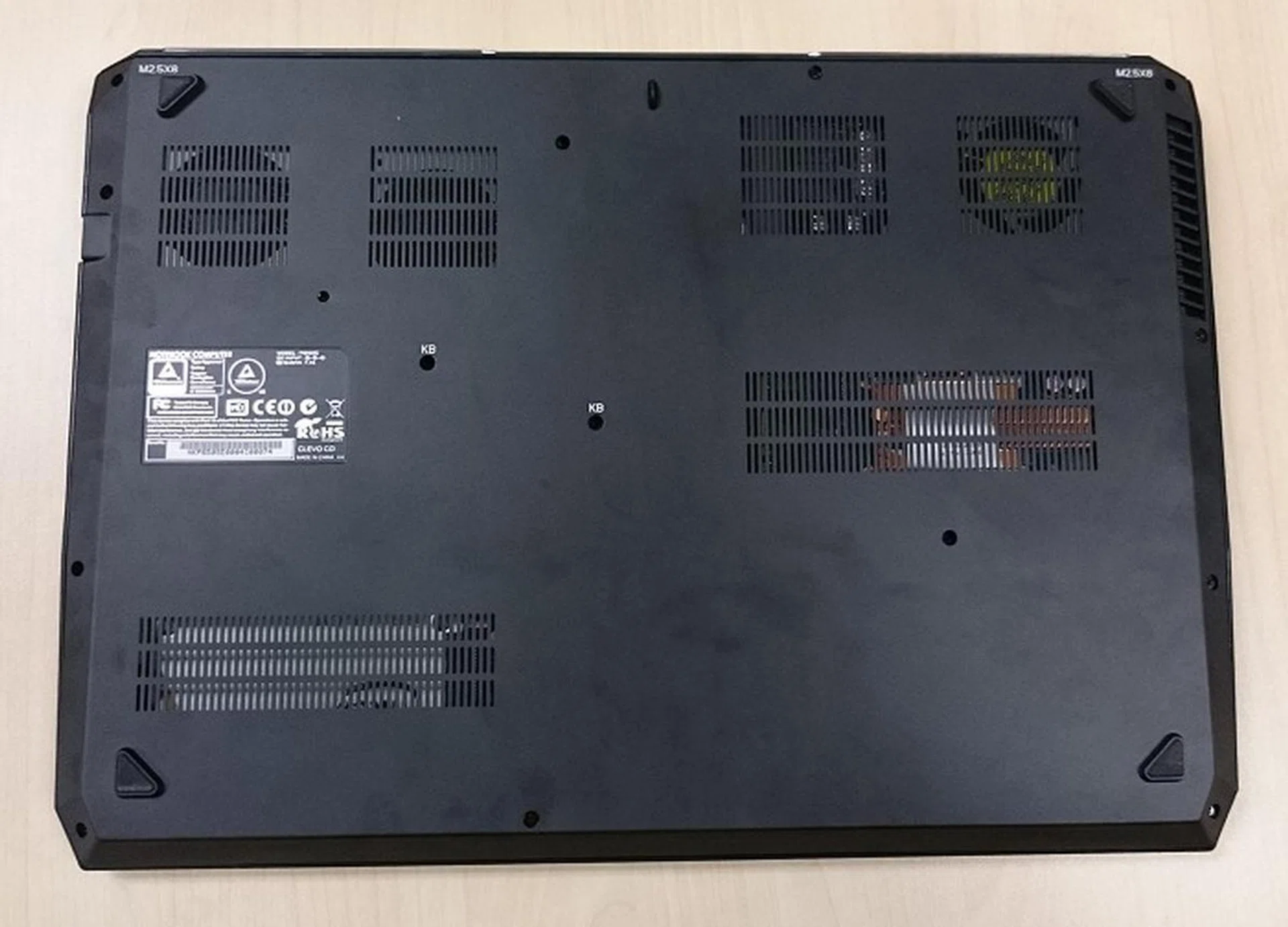 The underbelly of the Aftershock S15. Note the three exhaust fans and at the bottom left side, that's where you'll find the storage drive(s) located.