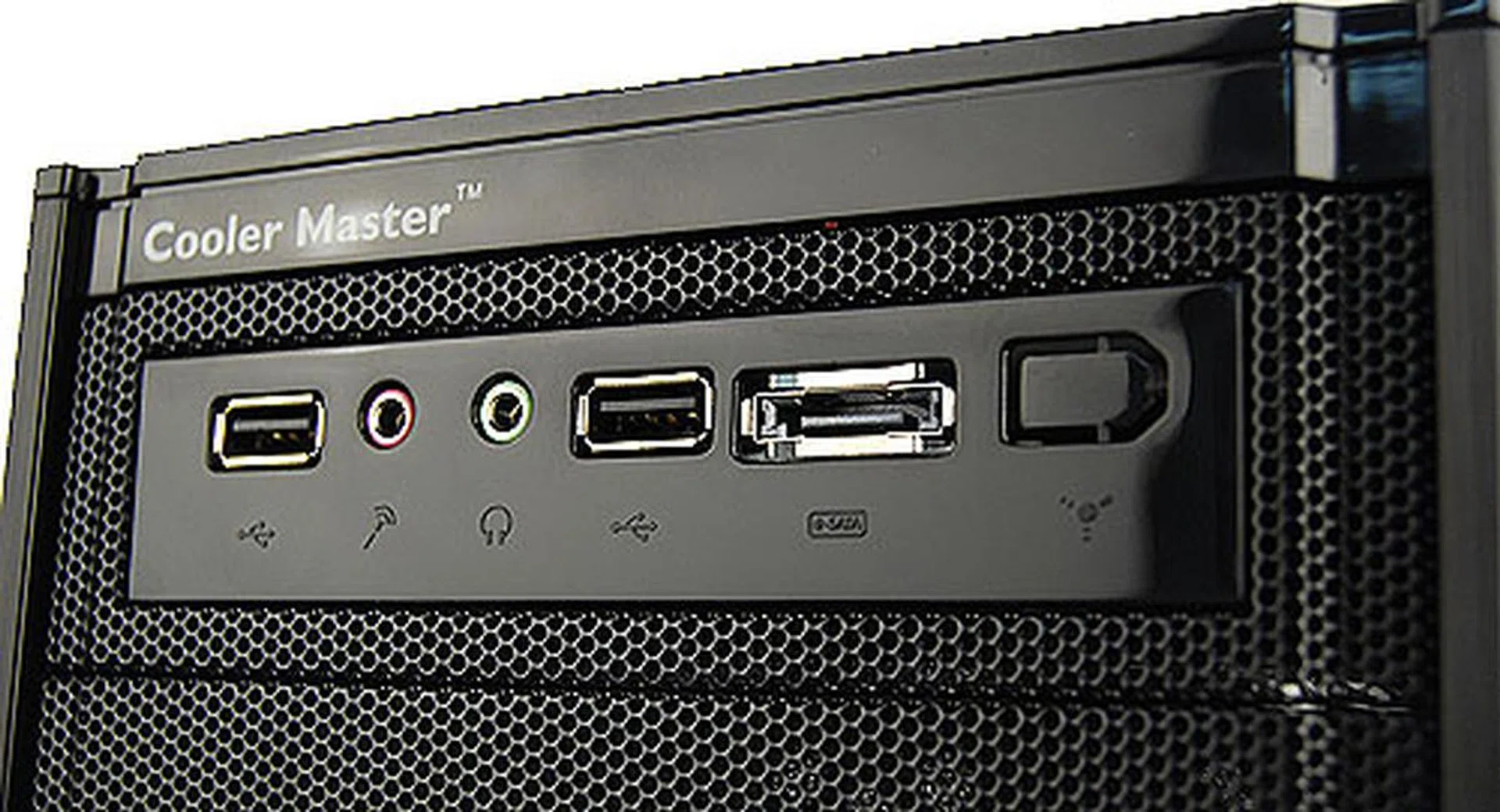 Neatly labeled, the front I/O panel consists of two USB 2.0 ports, an eSATA port, headphones and microphone jacks. An additional FireWire port is offered on other variants of this casing.