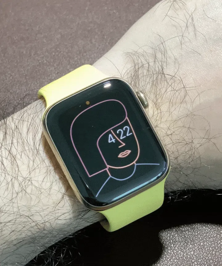 The Solo Loop is a one-piece construction and has no buckle or clasp.