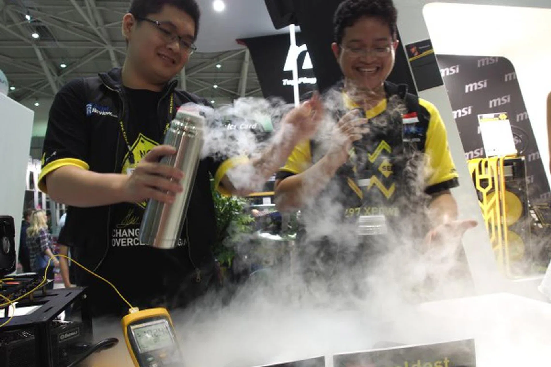 Lucky_n00b and Coldest playing with LN2 before the show. Don't Try This At Home Kids!