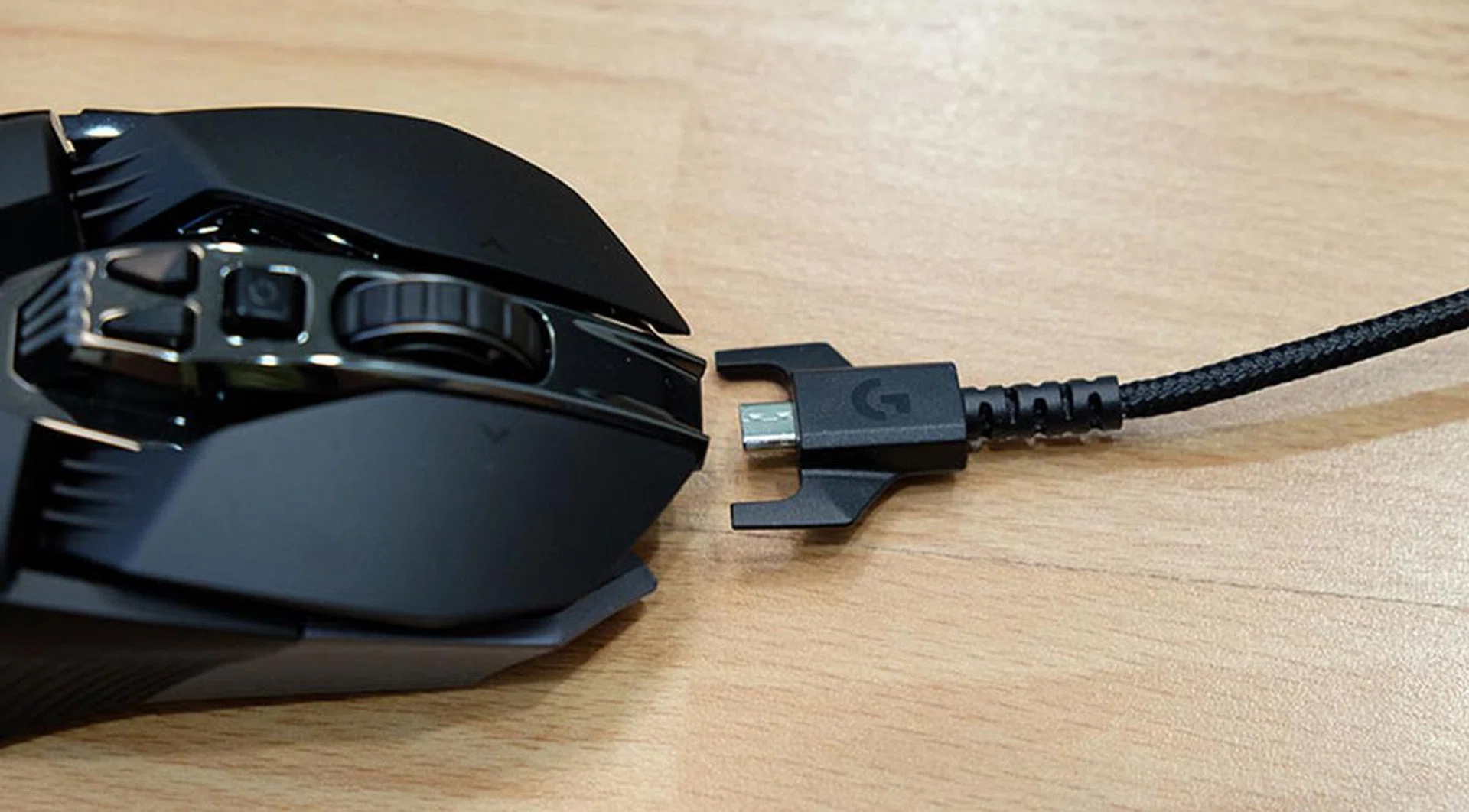 Logitech G900 Chaos Spectrum cable