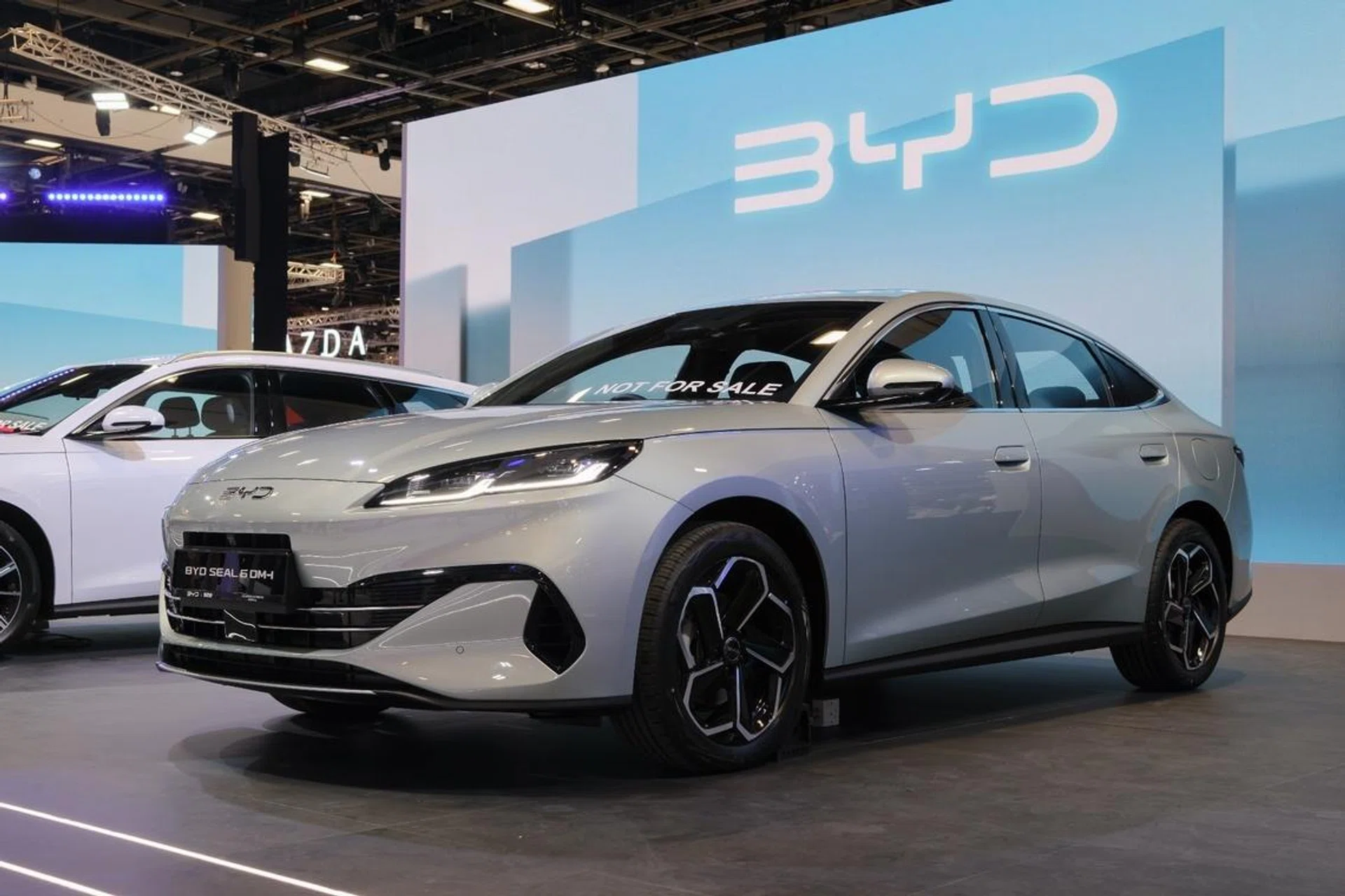 BYD Seal 6 DM-i Singapore Motor Show 2026