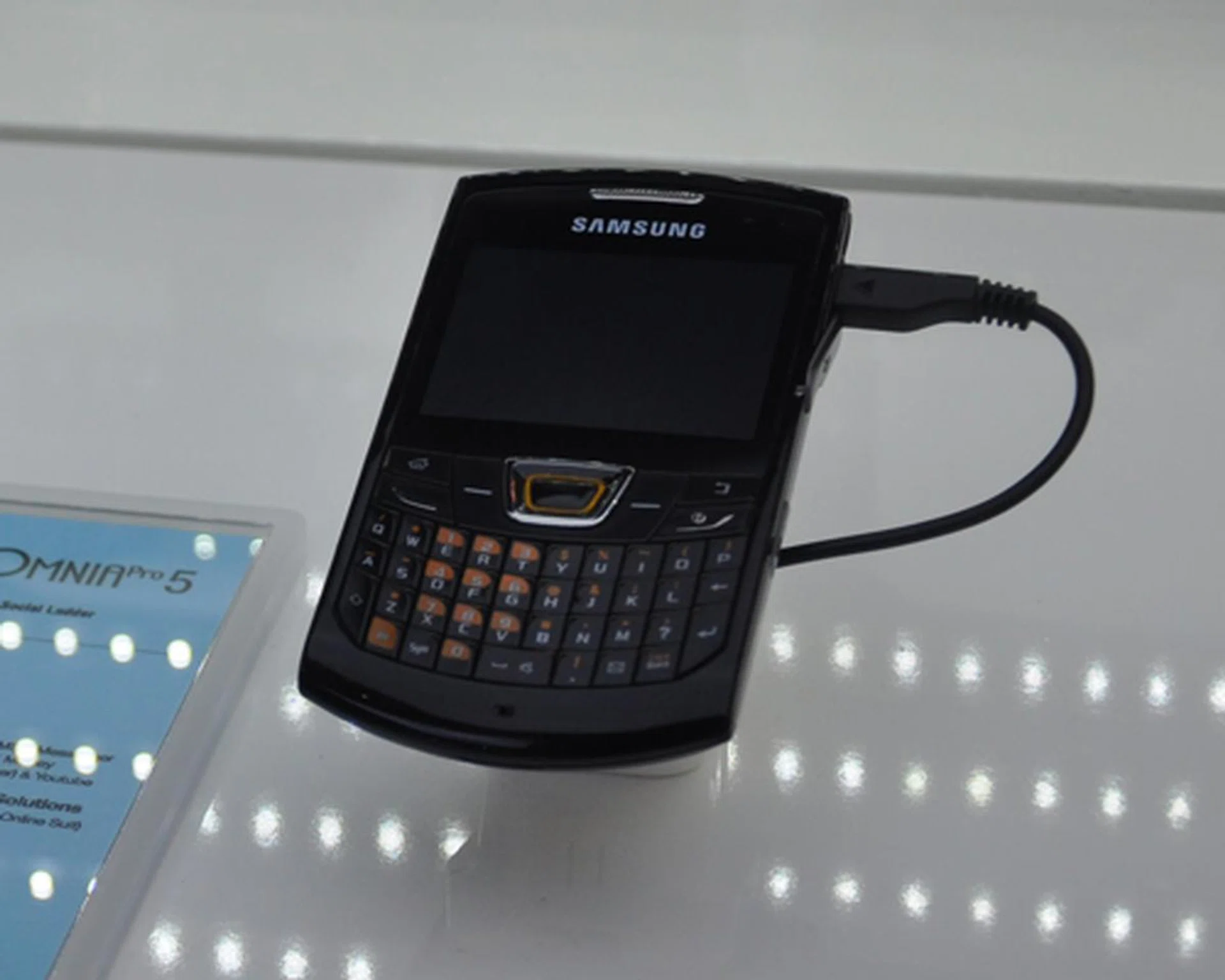 The Samsung Omnia Pro 5 is loaded with Microsoft Windows Mobile 6.5 Standard, making this a non-touchscreen device, unlike...