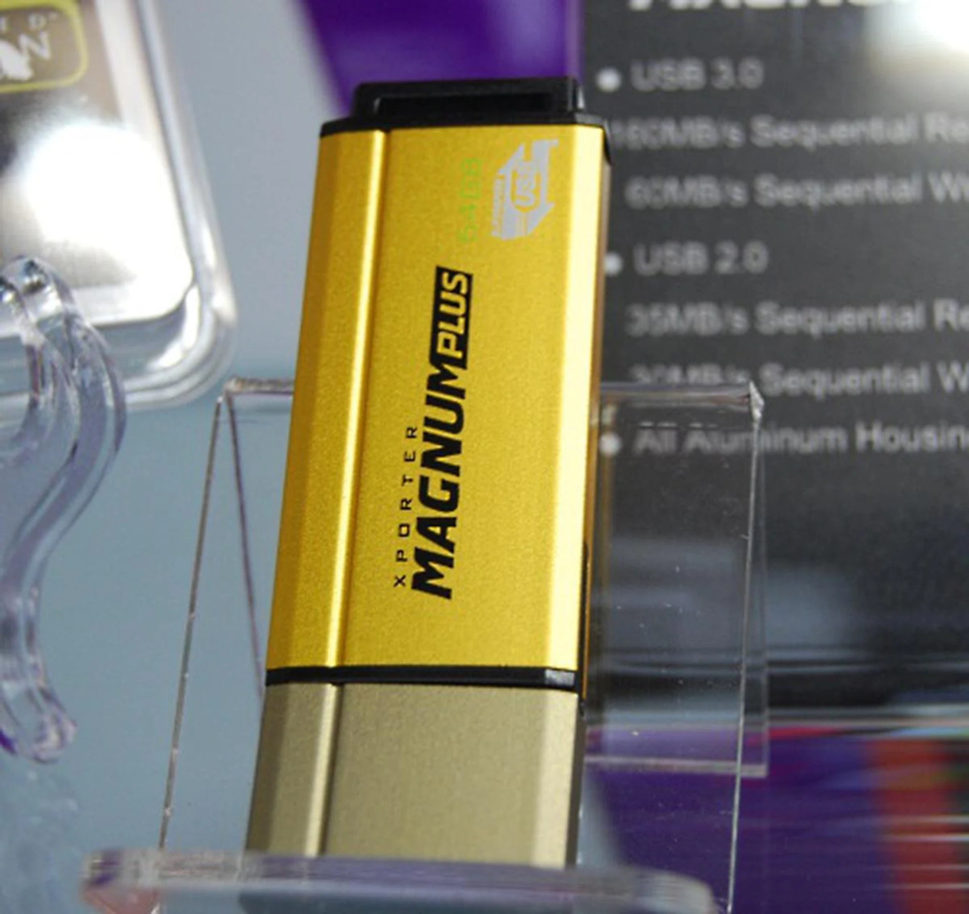 This aluminum Patriot Xporter Magnum Plus is ready for USB 3.0, though it is of course backwards compatible with USB 2.0. 